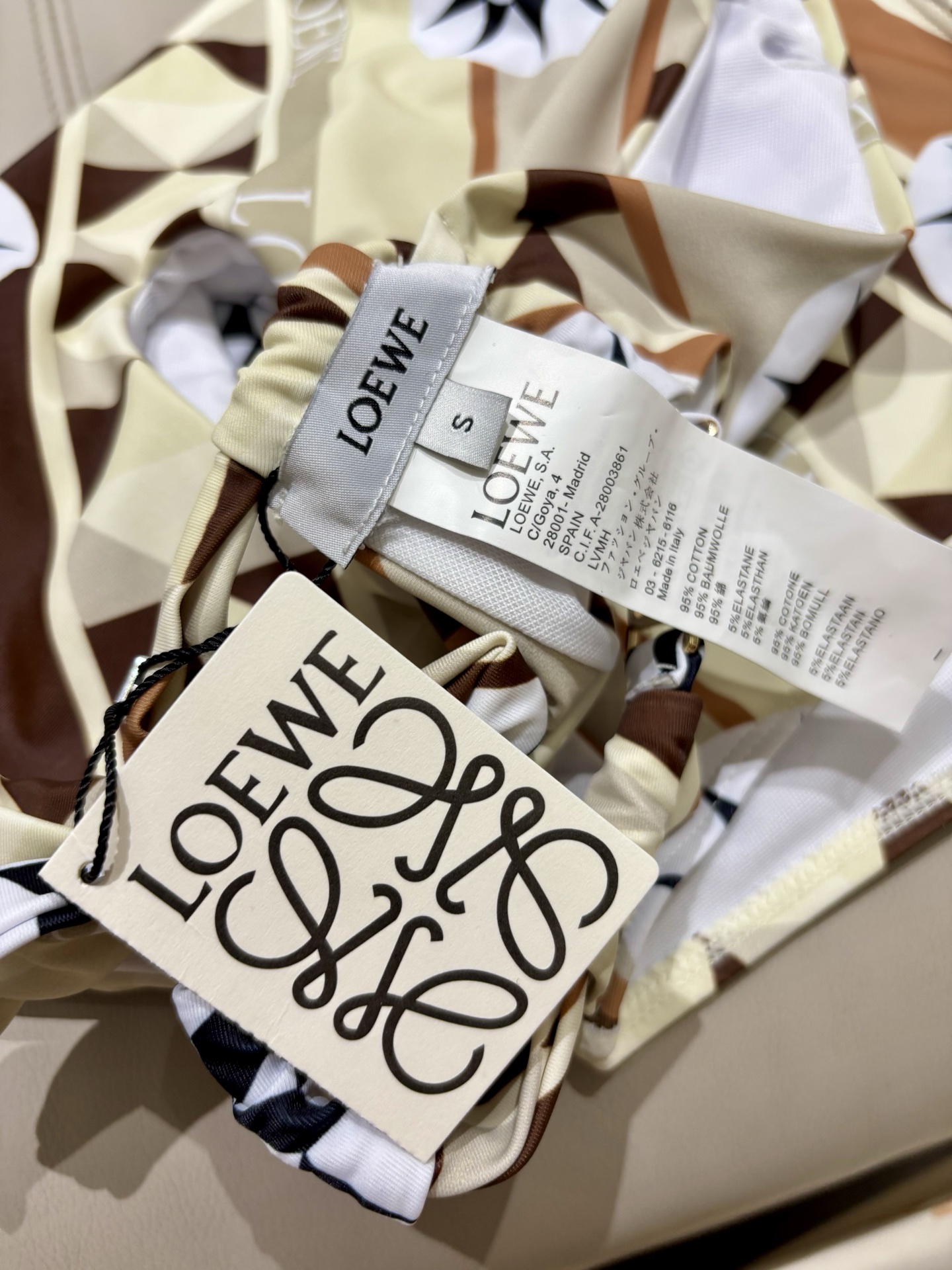 罗意威新款分体泳衣 适合多种场景的游泳衣🏊‍♀️海边 游泳池 温泉 水上乐园 漂流都可以😌内搭也完全可以