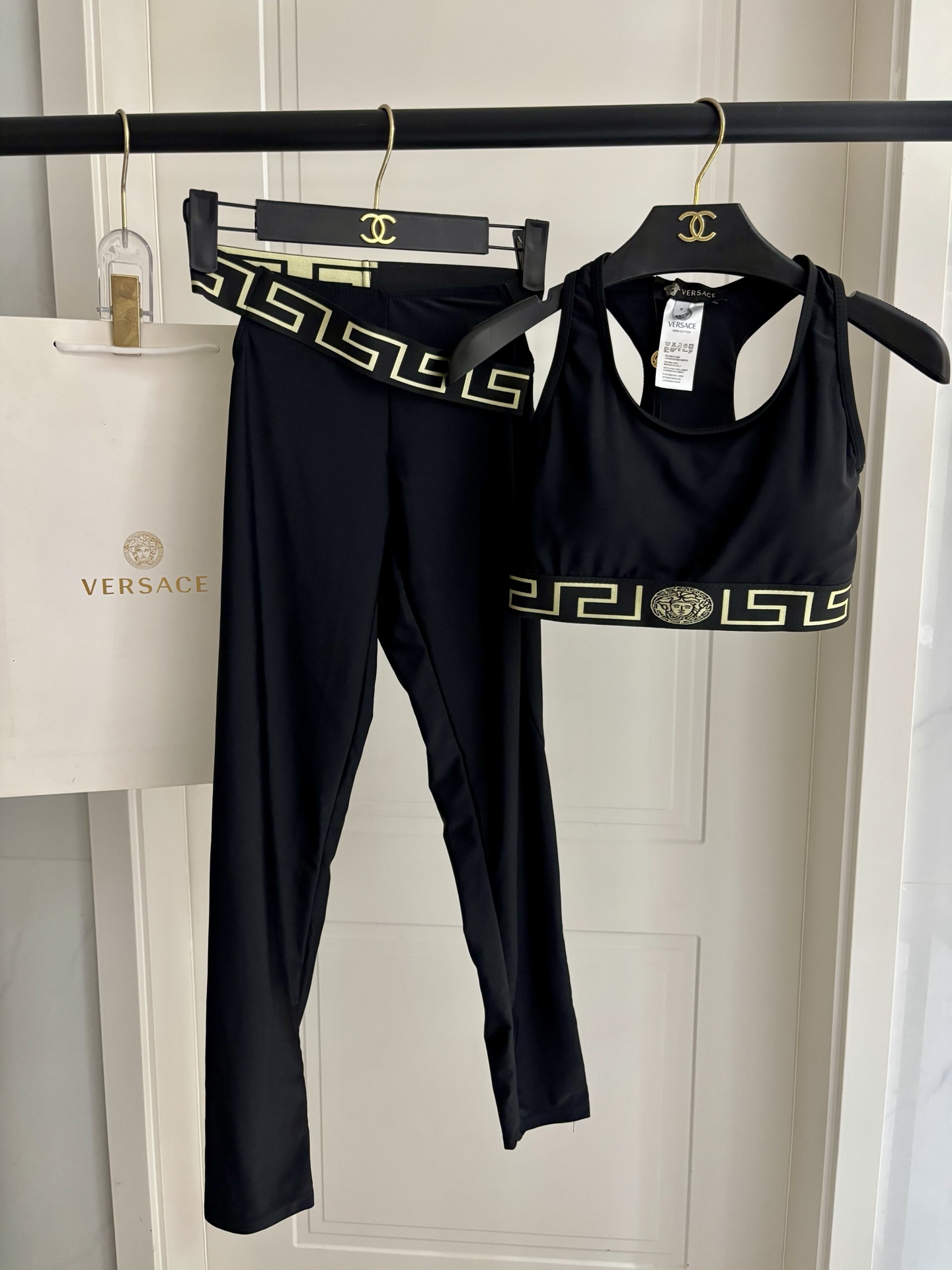 范思哲新款高弹力健身长款瑜伽服运动套装~小背心➕修身提臀显瘦打底裤S M L Xl