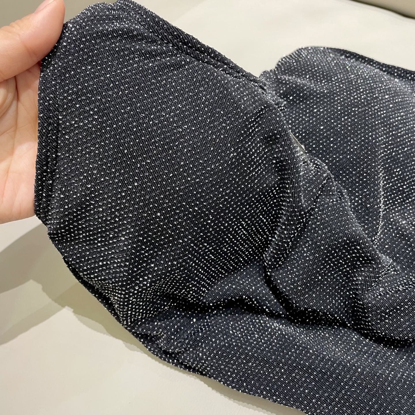 普拉达连体😍🥰适合多种场景的游泳衣🏊‍♀️海边 游泳池 温泉 水上乐园 漂流都可以😌内搭也完全可以 连体