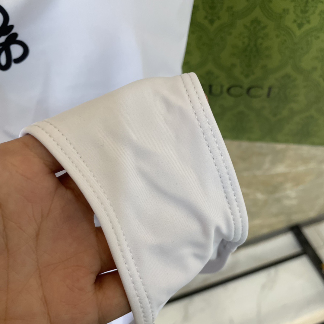 Lowe新款泳衣 😍🥰适合多种场景的游泳衣🏊‍♀️海边游泳池 温泉 水上乐园 漂流都可以😌内搭也完全可以