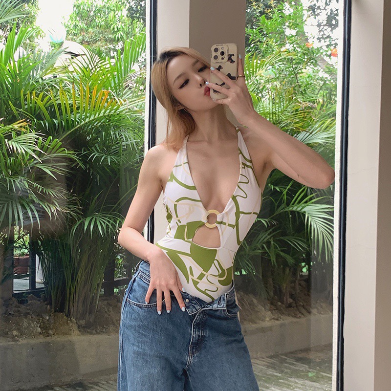 爱马仕新款比基尼时尚潮流款 😍🥰适合多种场景的游泳衣🏊‍♀️海边 游泳池 温泉 水上乐园 漂流都可以😌内