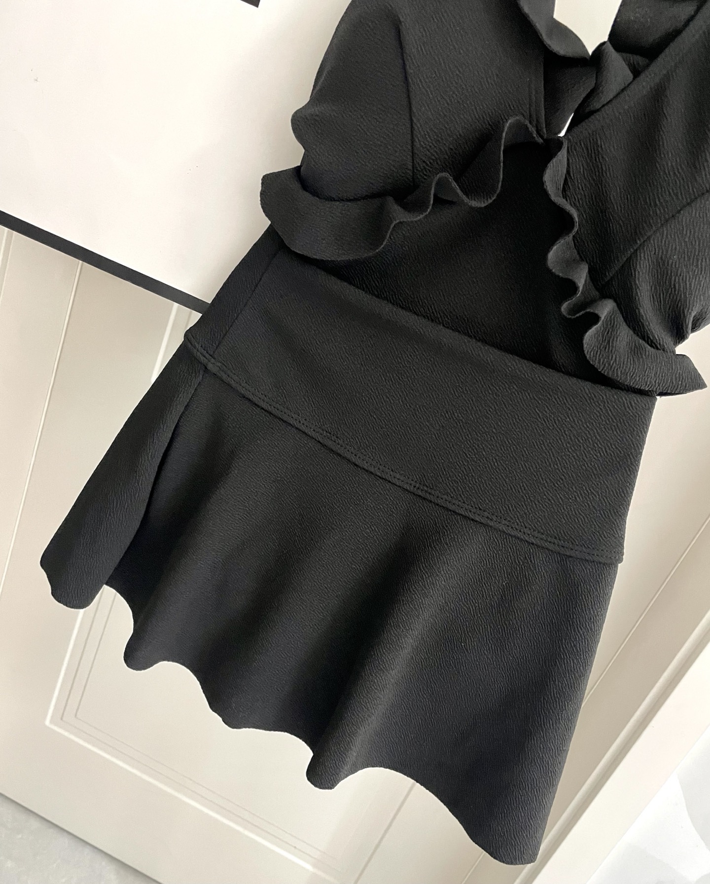 Chanel专柜新款气质款 泳衣➕裙 气质高雅 😍🥰适合多种场景的游泳衣🏊‍♀️海边 游泳池 温泉 水上