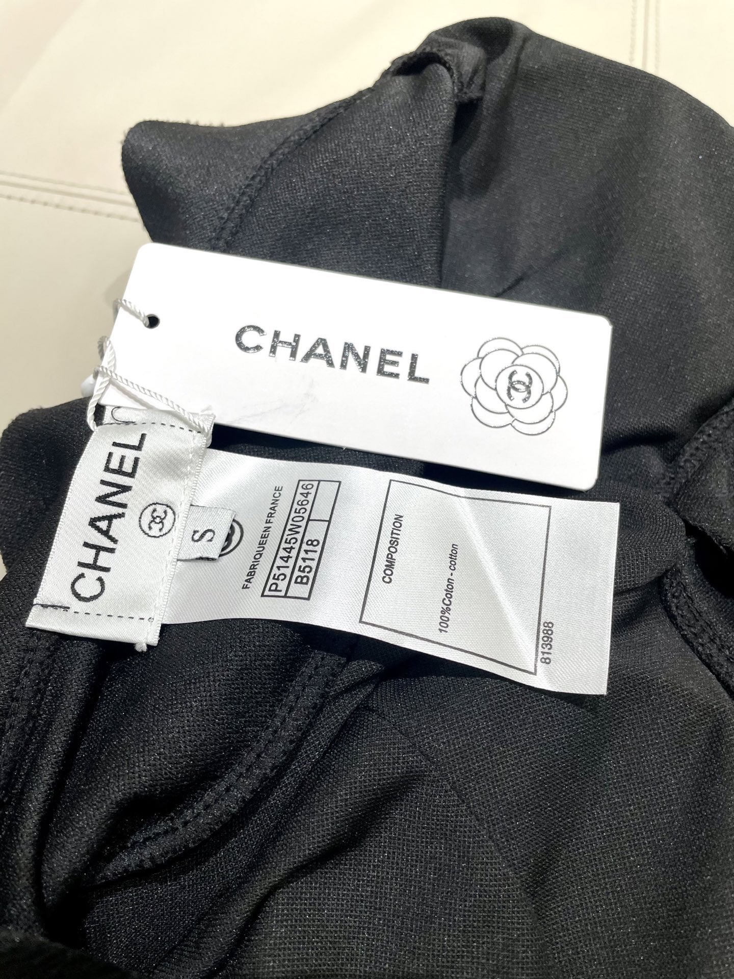 Chanel专柜新款气质款 泳衣➕裙 气质高雅 😍🥰适合多种场景的游泳衣🏊‍♀️海边 游泳池 温泉 水上