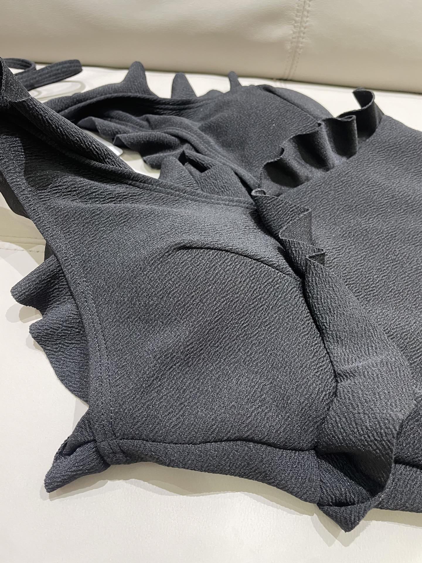 Chanel专柜新款气质款 泳衣➕裙 气质高雅 😍🥰适合多种场景的游泳衣🏊‍♀️海边 游泳池 温泉 水上