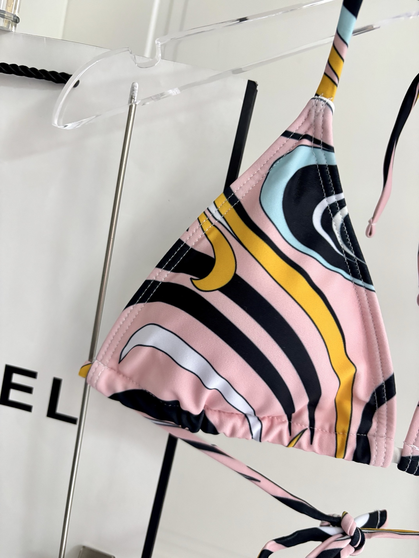 潮牌PUCCI专柜新款比基尼泳衣😍🥰适合多种场景的游泳衣🏊‍♀️海边 游泳池 温泉 水上乐园 漂流都可以