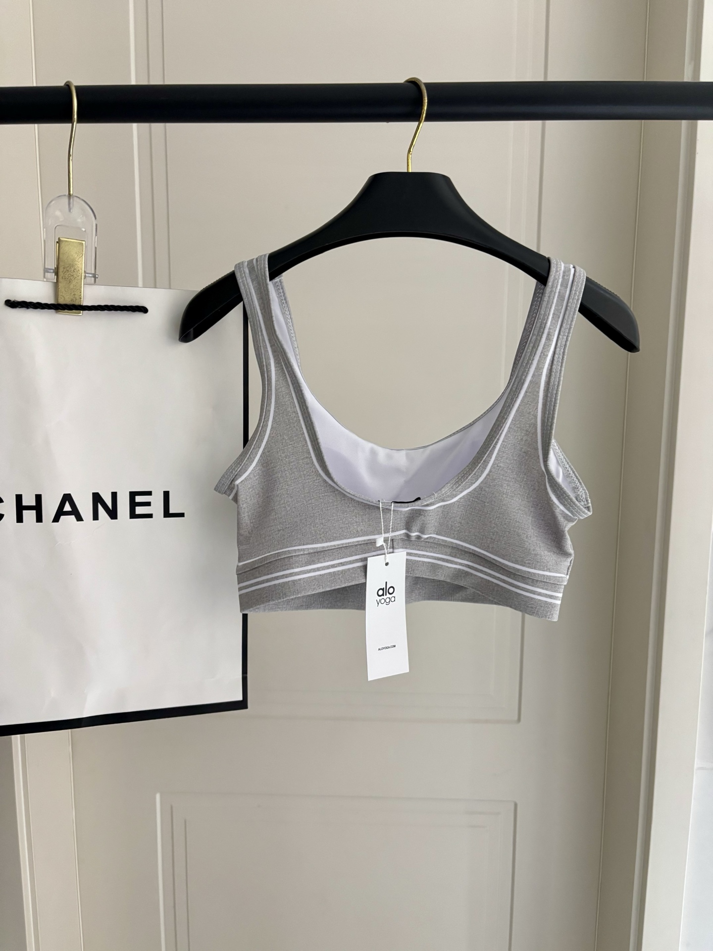 alo新款高弹力健身长款瑜伽服运动套装~小背心➕修身提臀显瘦打底裤S M L Xl