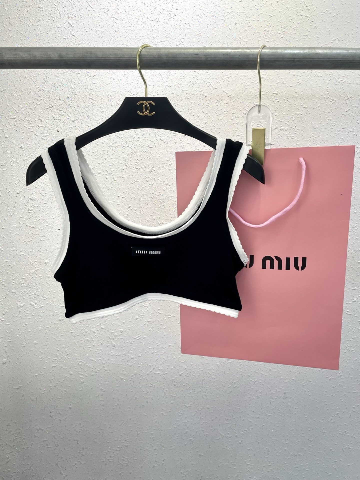 缪缪miumiu新款名媛气质风分体泳衣 （无胸垫）😍🥰适合多种场景的游泳衣🏊‍♀️海边 游泳池 温泉 水