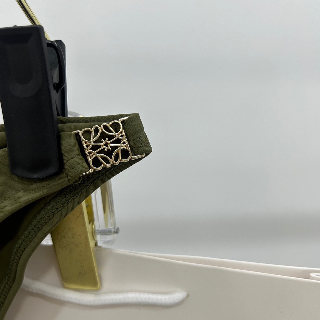 Lowe专柜新款气质款 性感又遮肉肉😍🥰适合多种场景的游泳衣🏊‍♀️海边 游泳池 温泉 水上乐园 漂流都