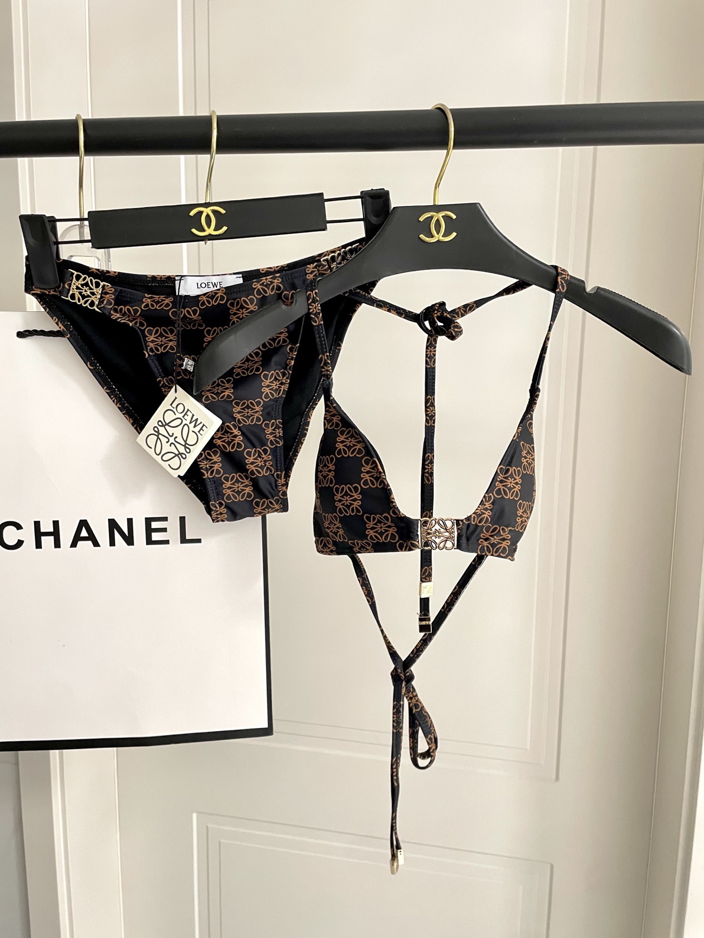 Lowe专柜新款气质款 性感又遮肉肉😍🥰适合多种场景的游泳衣🏊‍♀️海边 游泳池 温泉 水上乐园 漂流都