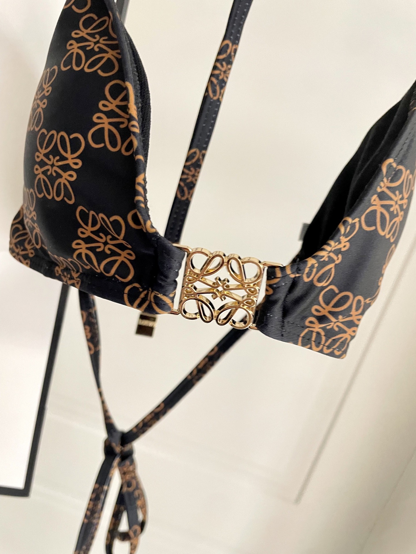 Lowe专柜新款气质款 性感又遮肉肉😍🥰适合多种场景的游泳衣🏊‍♀️海边 游泳池 温泉 水上乐园 漂流都