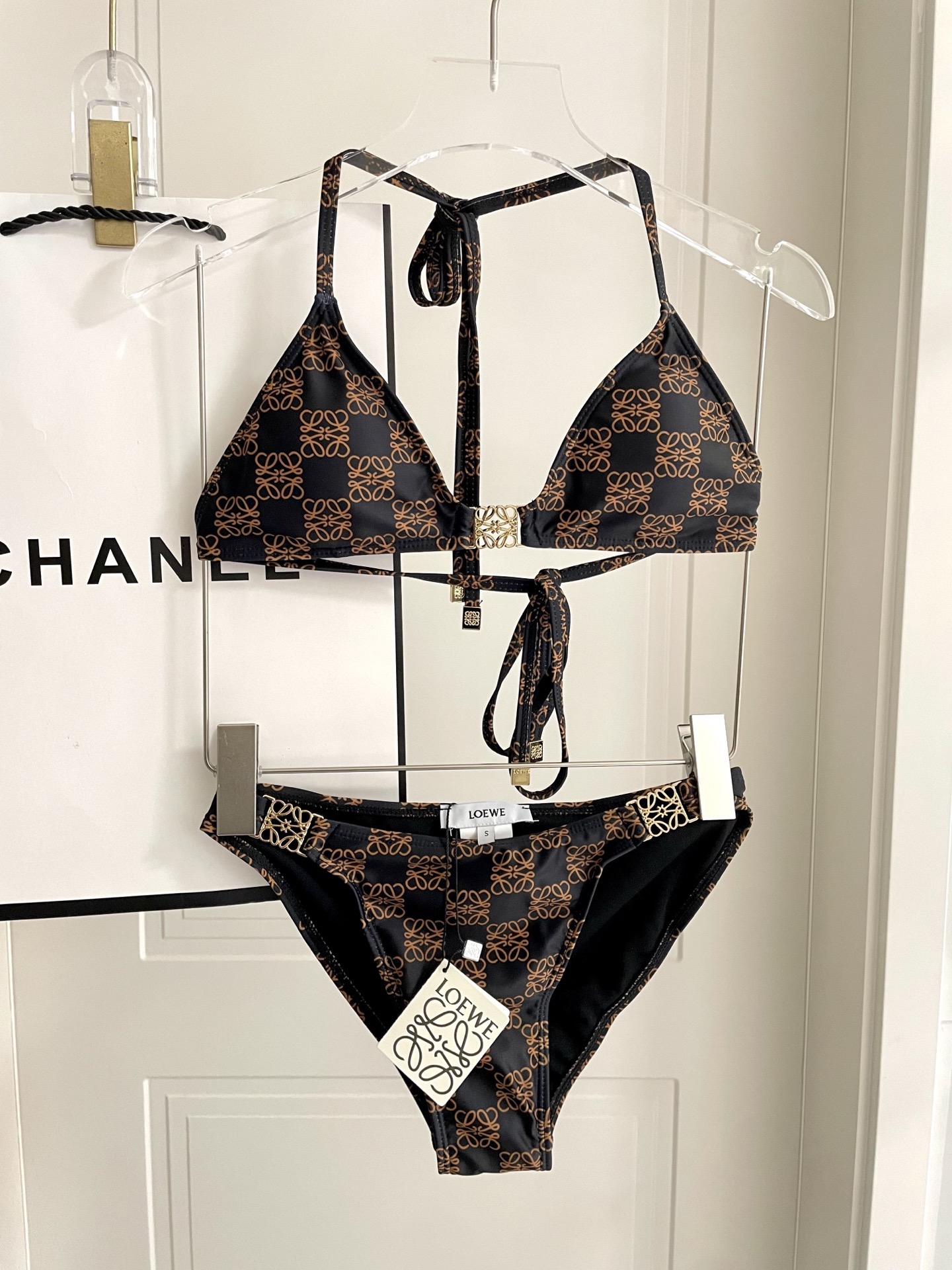 Lowe专柜新款气质款 性感又遮肉肉😍🥰适合多种场景的游泳衣🏊‍♀️海边 游泳池 温泉 水上乐园 漂流都