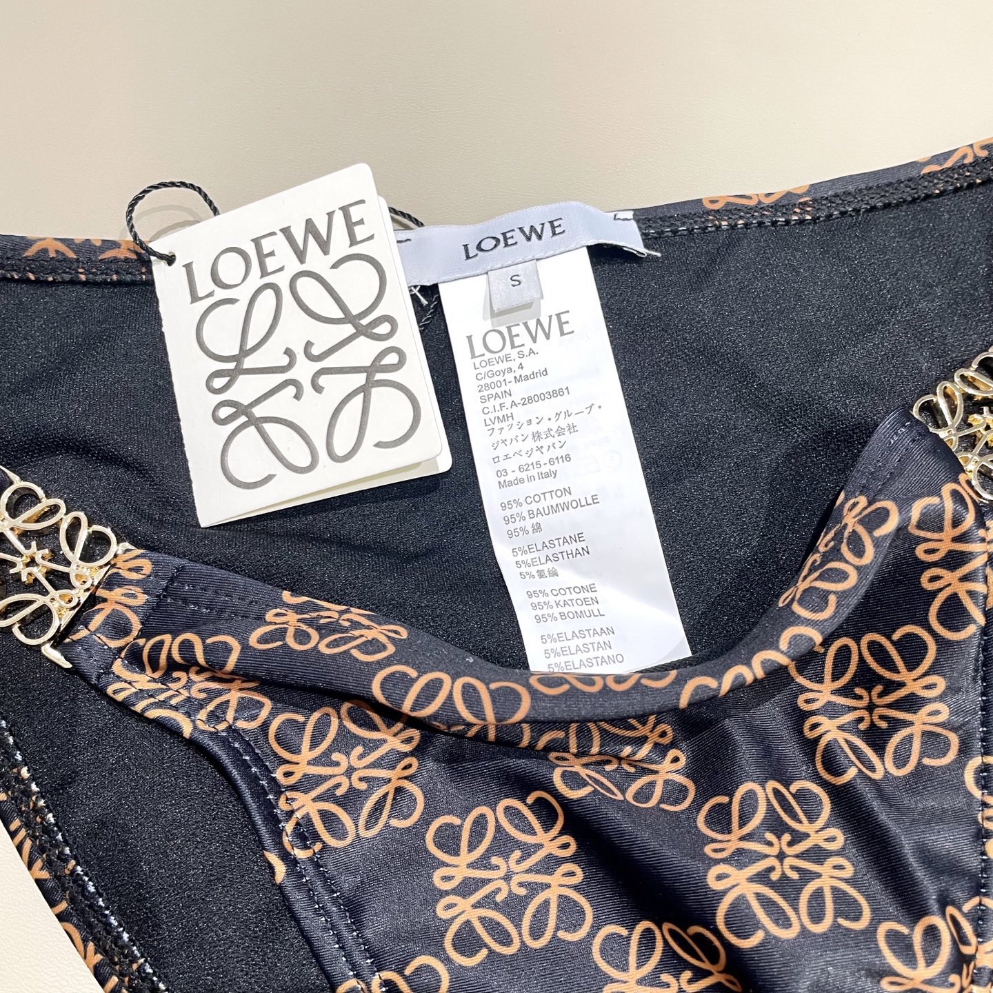 Lowe专柜新款气质款 性感又遮肉肉😍🥰适合多种场景的游泳衣🏊‍♀️海边 游泳池 温泉 水上乐园 漂流都