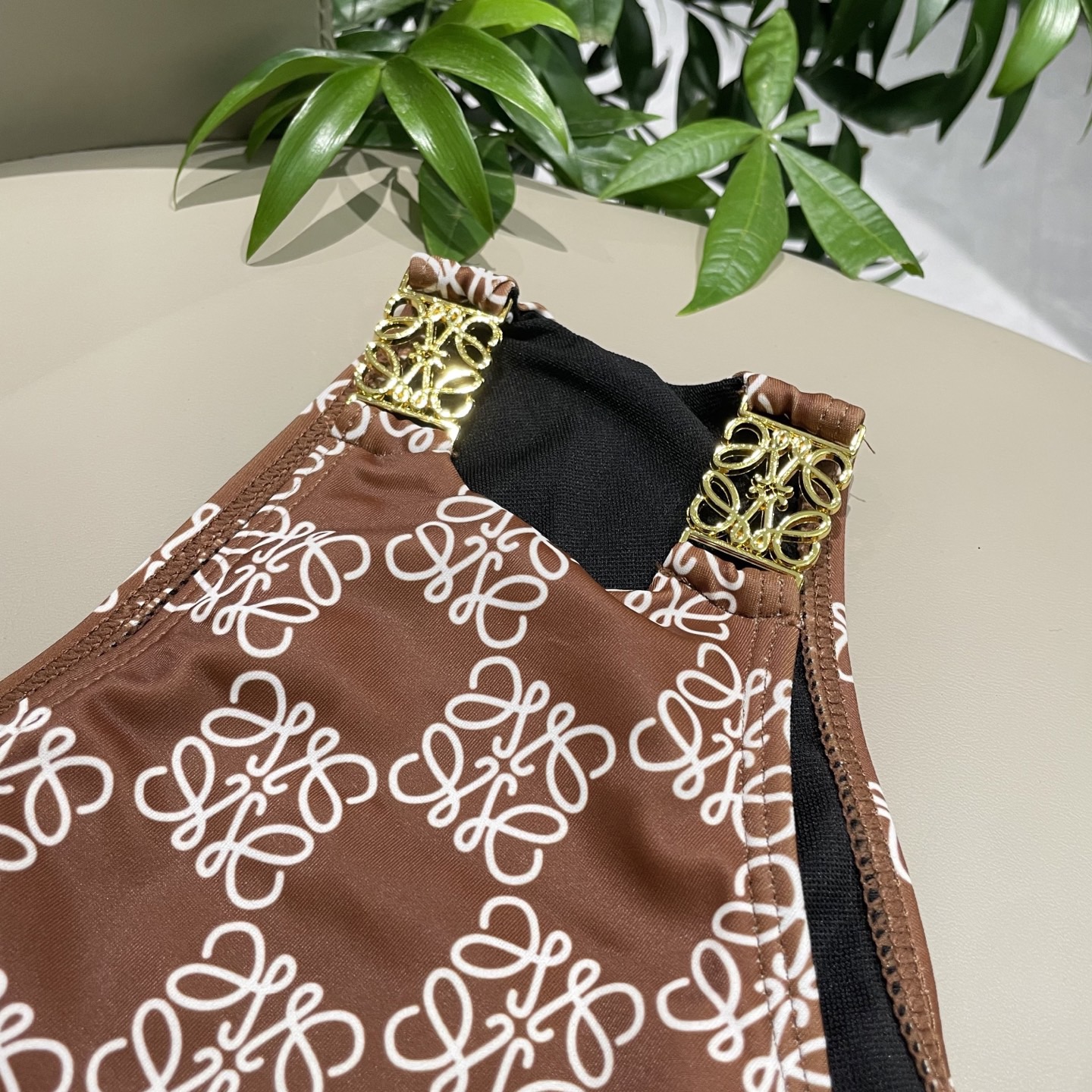 Lowe专柜新款气质款 性感又遮肉肉😍🥰适合多种场景的游泳衣🏊‍♀️海边 游泳池 温泉 水上乐园 漂流都