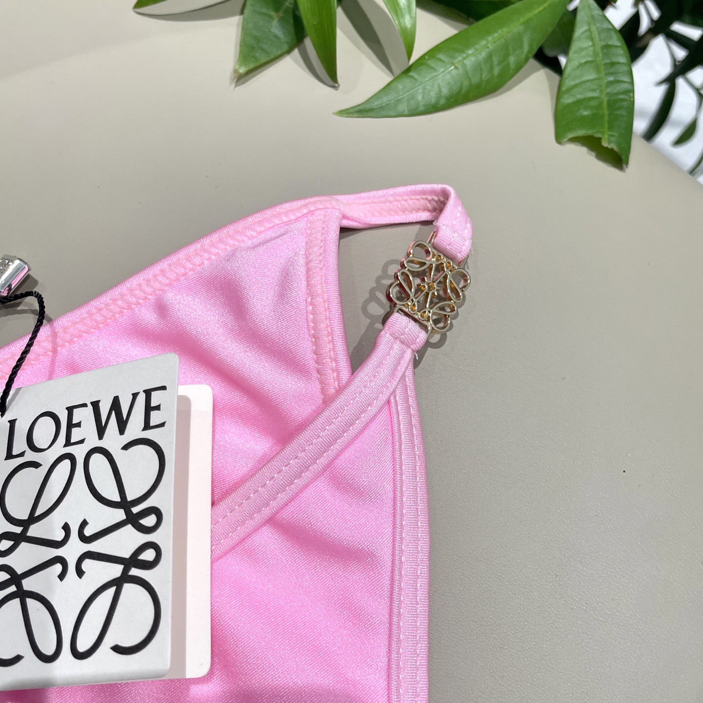 Lowe专柜新款气质款 性感又遮肉肉😍🥰适合多种场景的游泳衣🏊‍♀️海边 游泳池 温泉 水上乐园 漂流都