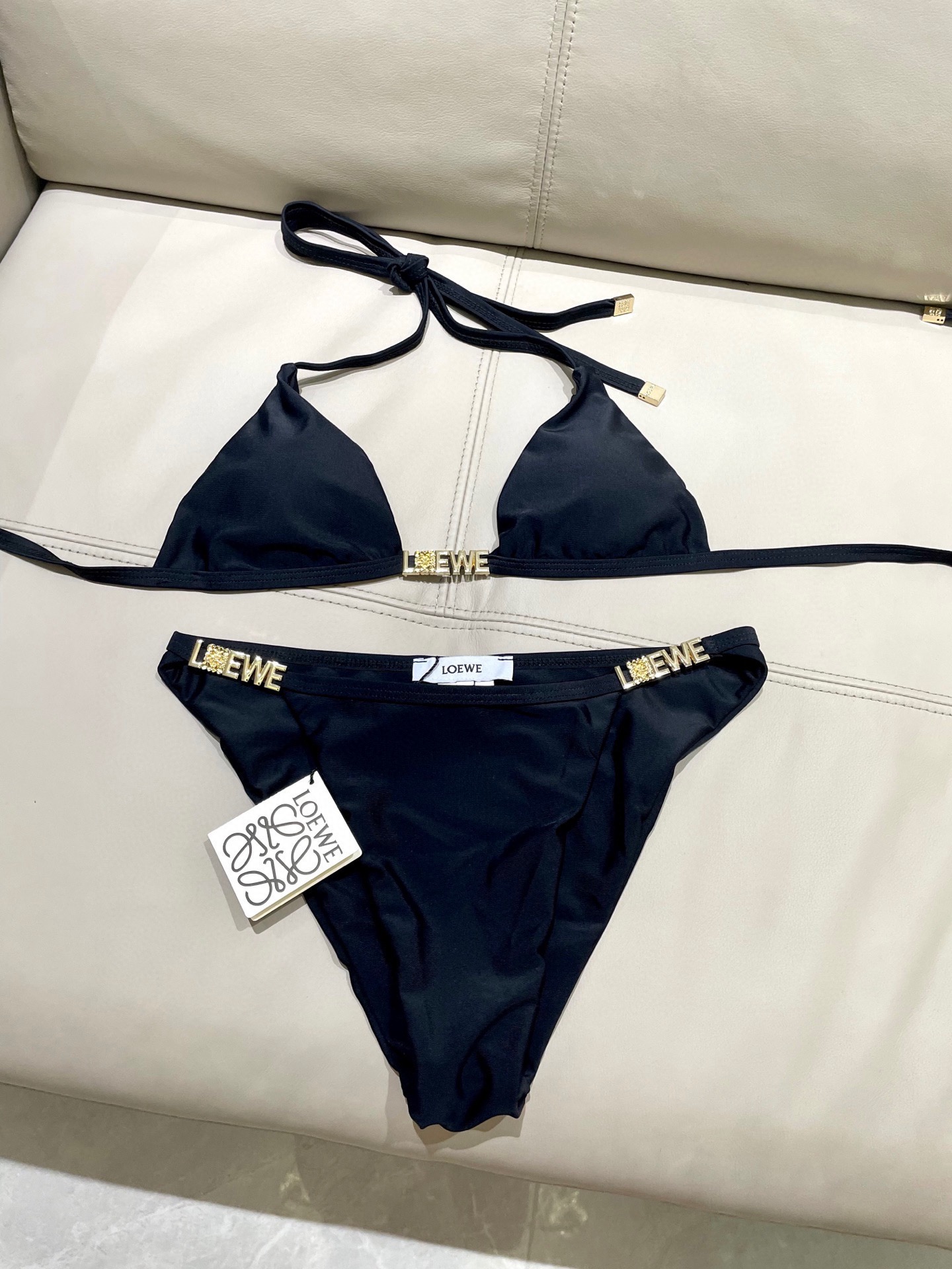 Lowe专柜新款气质款 性感又遮肉肉😍🥰适合多种场景的游泳衣🏊‍♀️海边 游泳池 温泉 水上乐园 漂流都