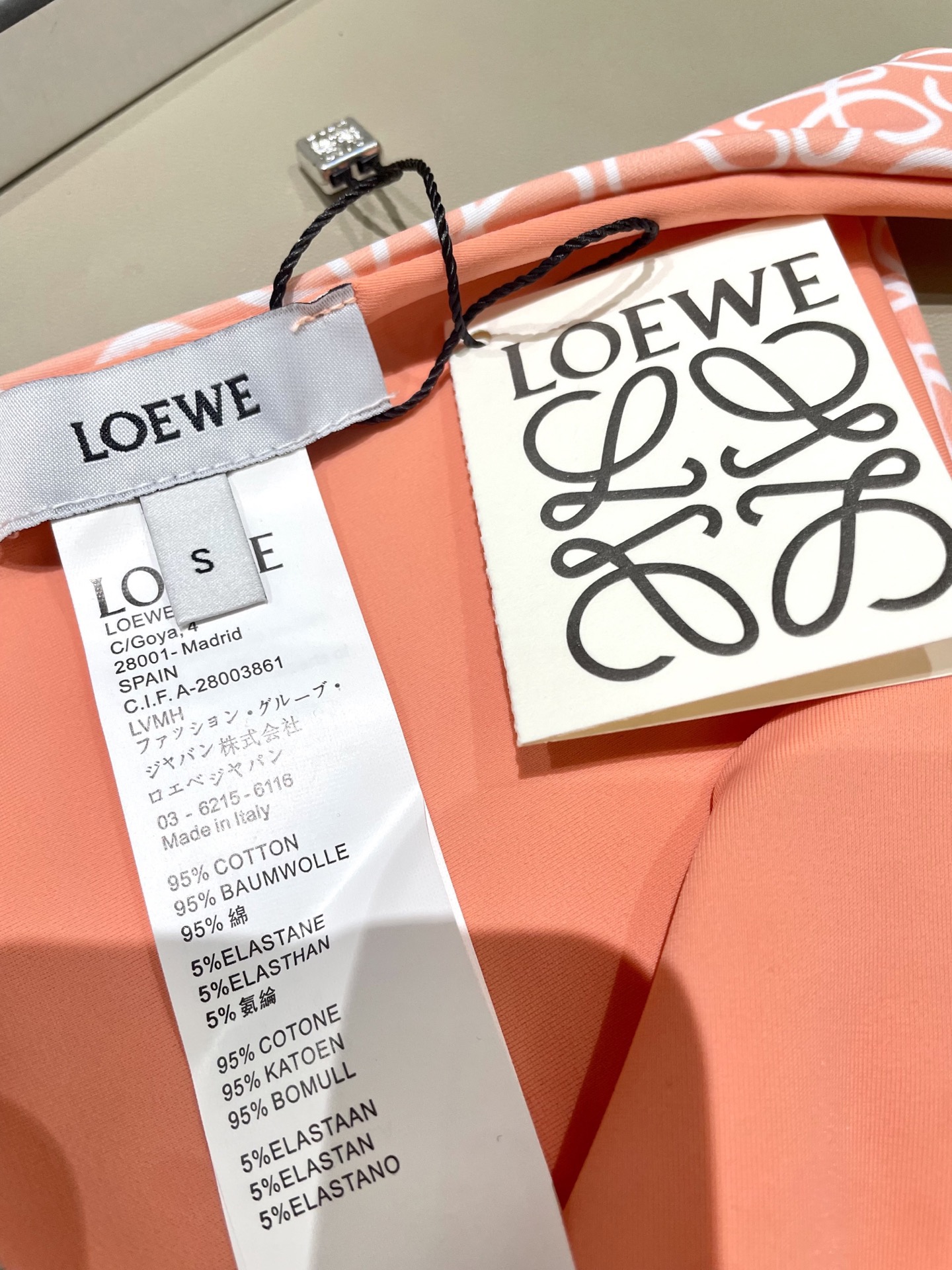 Lowe专柜新款气质款 性感又遮肉肉😍🥰适合多种场景的游泳衣🏊‍♀️海边 游泳池 温泉 水上乐园 漂流都