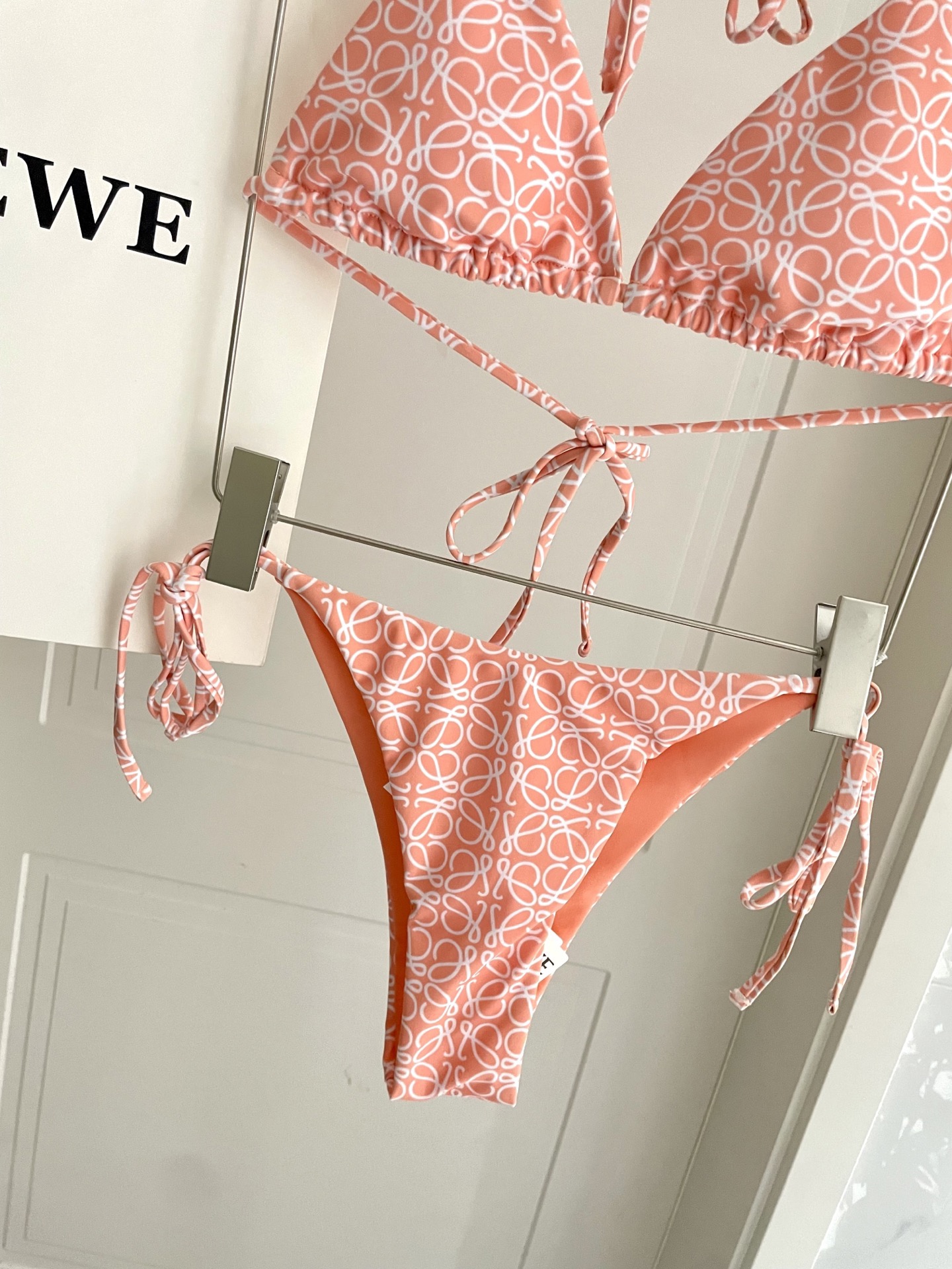 Lowe专柜新款气质款 性感又遮肉肉😍🥰适合多种场景的游泳衣🏊‍♀️海边 游泳池 温泉 水上乐园 漂流都