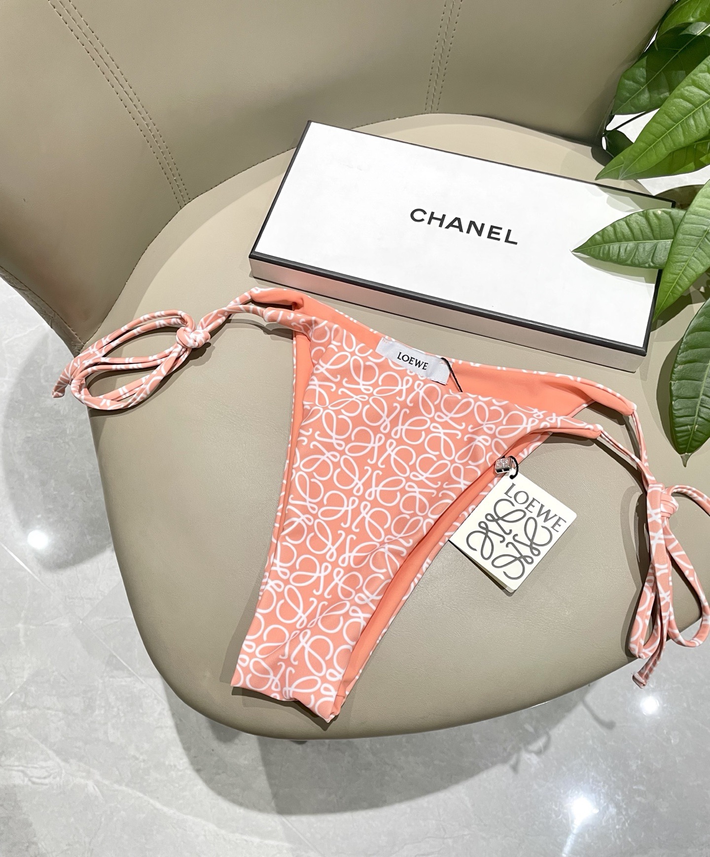 Lowe专柜新款气质款 性感又遮肉肉😍🥰适合多种场景的游泳衣🏊‍♀️海边 游泳池 温泉 水上乐园 漂流都