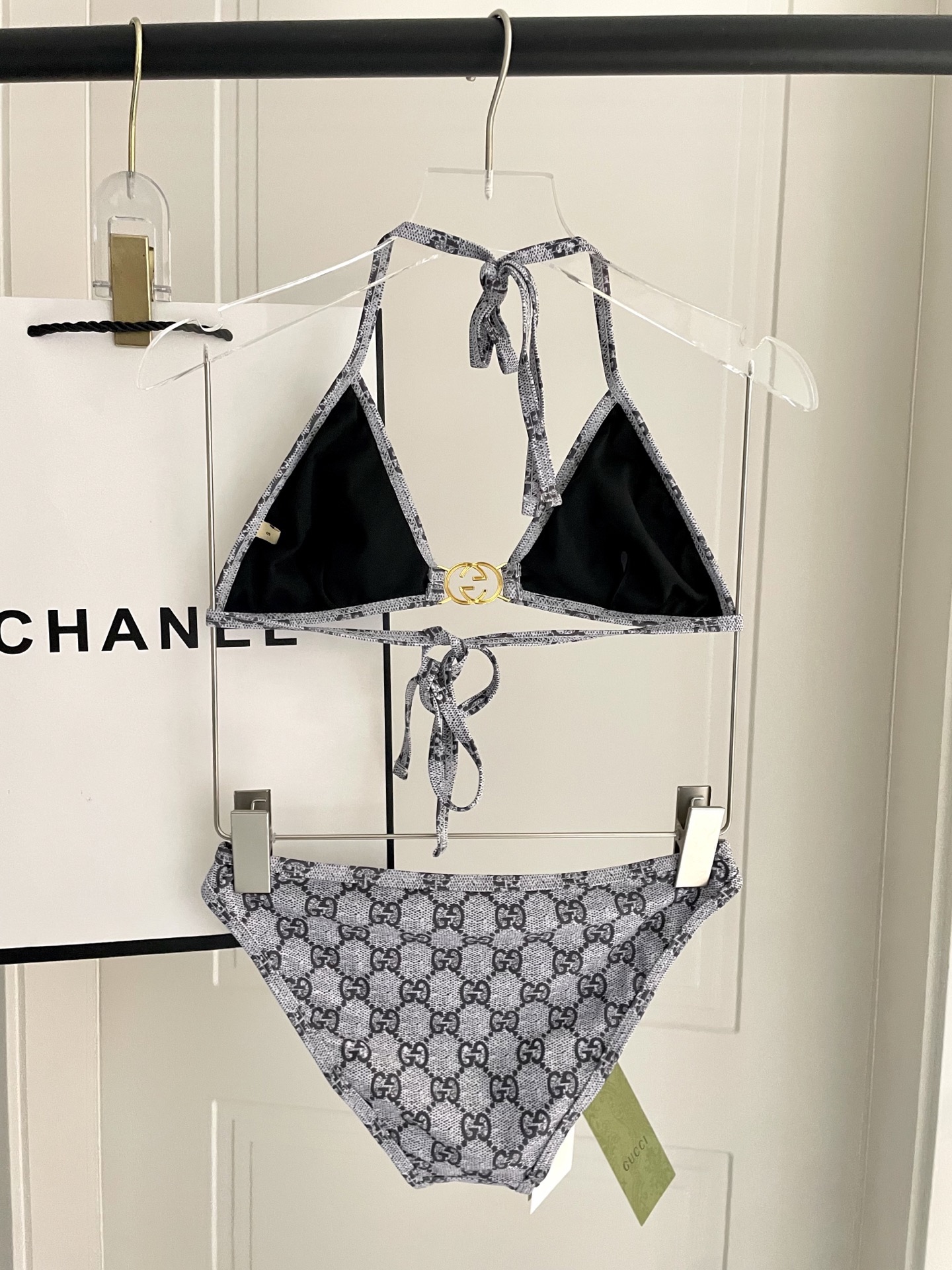 Gucci古奇新款比基尼泳衣👙❤️😍🥰适合多种场景的游泳衣🏊‍♀️海边 游泳池 温泉 水上乐园 漂流都可