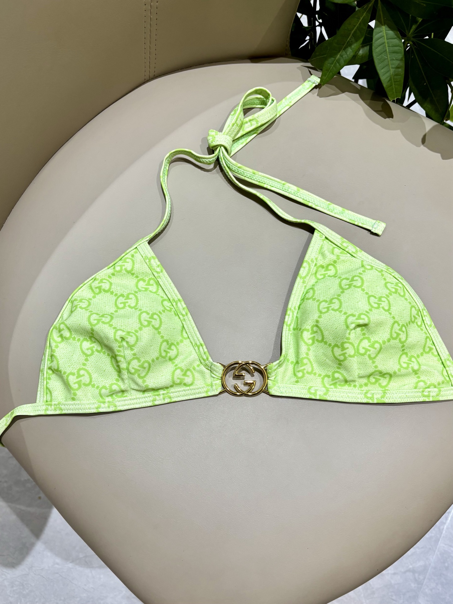 Gucci古奇新款比基尼泳衣👙❤️😍🥰适合多种场景的游泳衣🏊‍♀️海边 游泳池 温泉 水上乐园 漂流都可