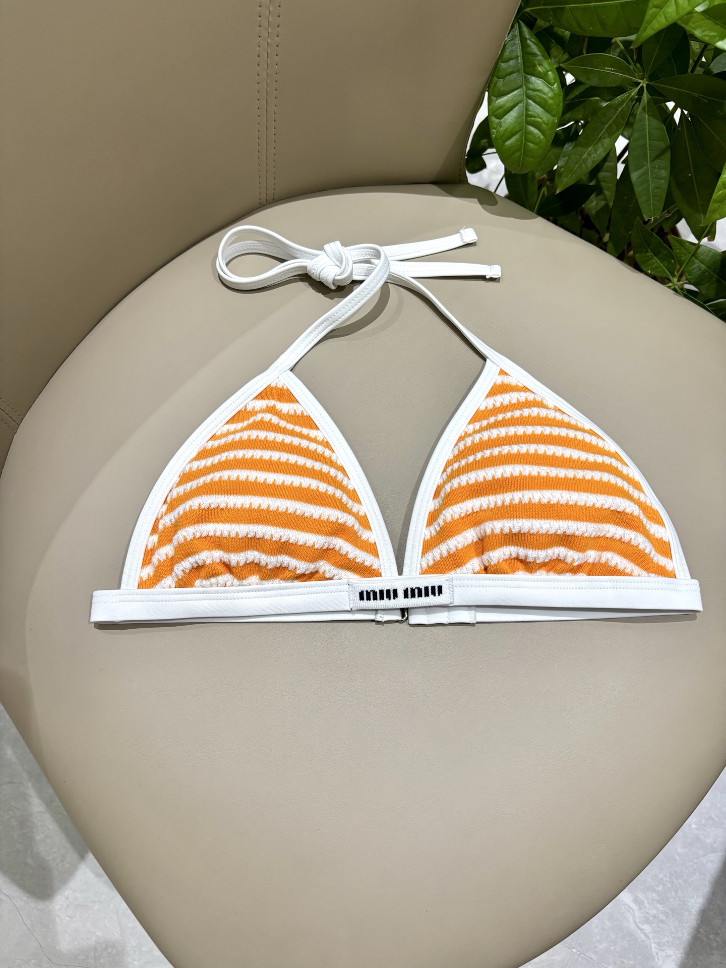 miumiu新款比基尼泳衣👙❤️😍🥰适合多种场景的游泳衣🏊‍♀️海边 游泳池 温泉 水上乐园 漂流都可以