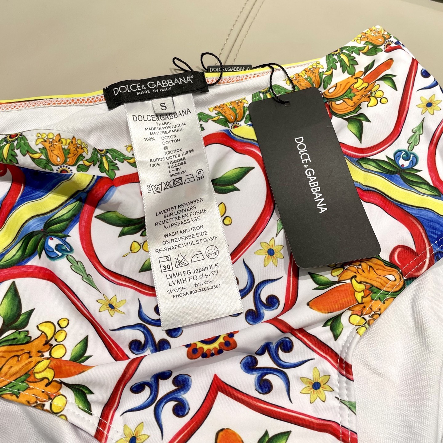 DG新款连体泳衣 时尚潮流款 😍🥰适合多种场景的游泳衣🏊‍♀️海边 游泳池 温泉 水上乐园 漂流都可以😌