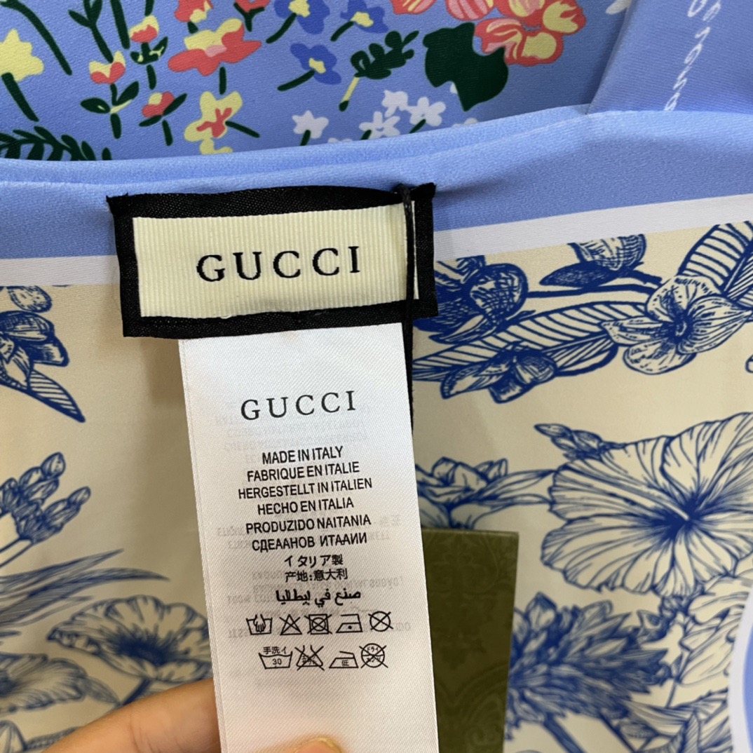 Gucci新款泳衣 双面印花 双面可穿😍🥰适合多种场景的游泳衣🏊‍♀️海边 游泳池 温泉 水上乐园 漂流