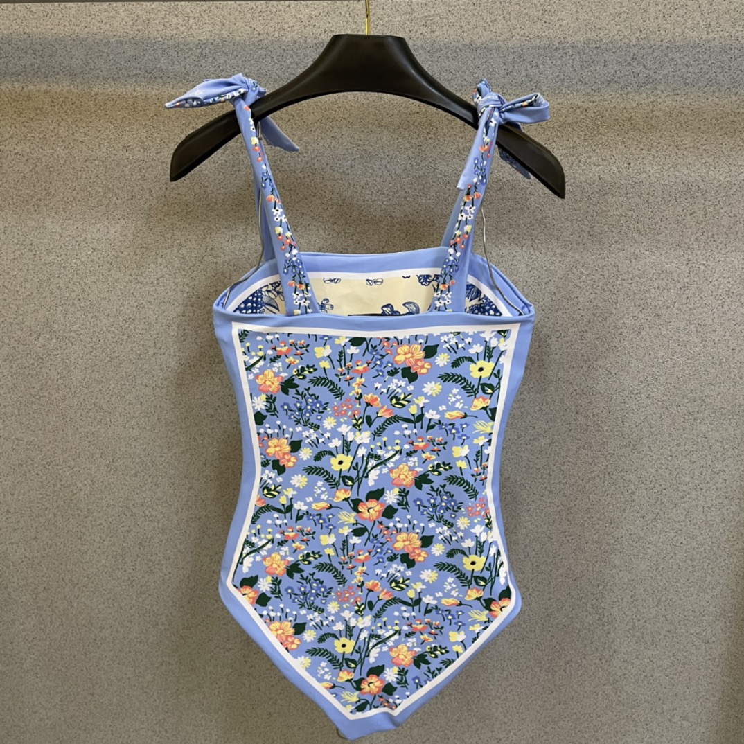 Gucci新款泳衣 双面印花 双面可穿😍🥰适合多种场景的游泳衣🏊‍♀️海边 游泳池 温泉 水上乐园 漂流