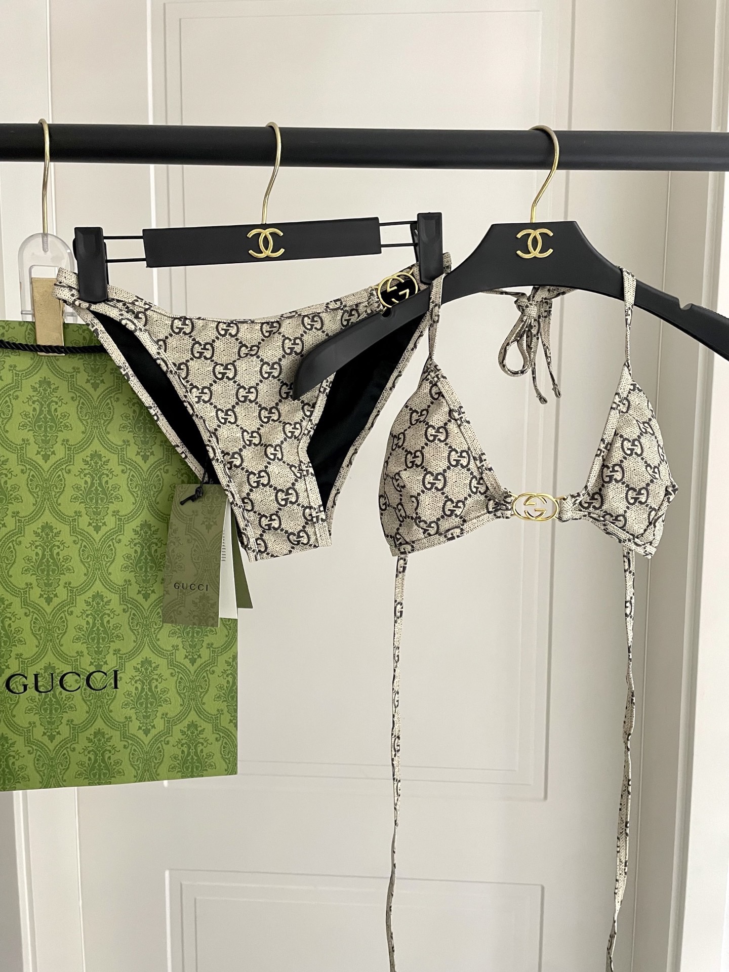 Gucci新款比基尼泳衣 实物超级美 😍🥰适合多种场景的游泳衣🏊‍♀️海边 游泳池 温泉 水上乐园 漂流