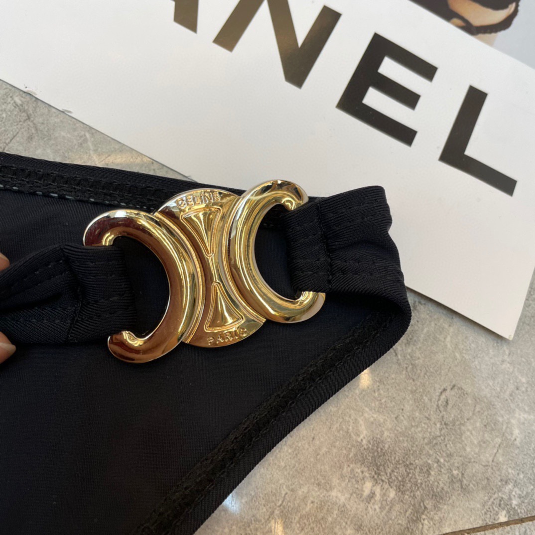 Celine专柜新款气质款 性感又遮肉肉😍🥰适合多种场景的游泳衣🏊‍♀️海边 游泳池 温泉 水上乐园 漂