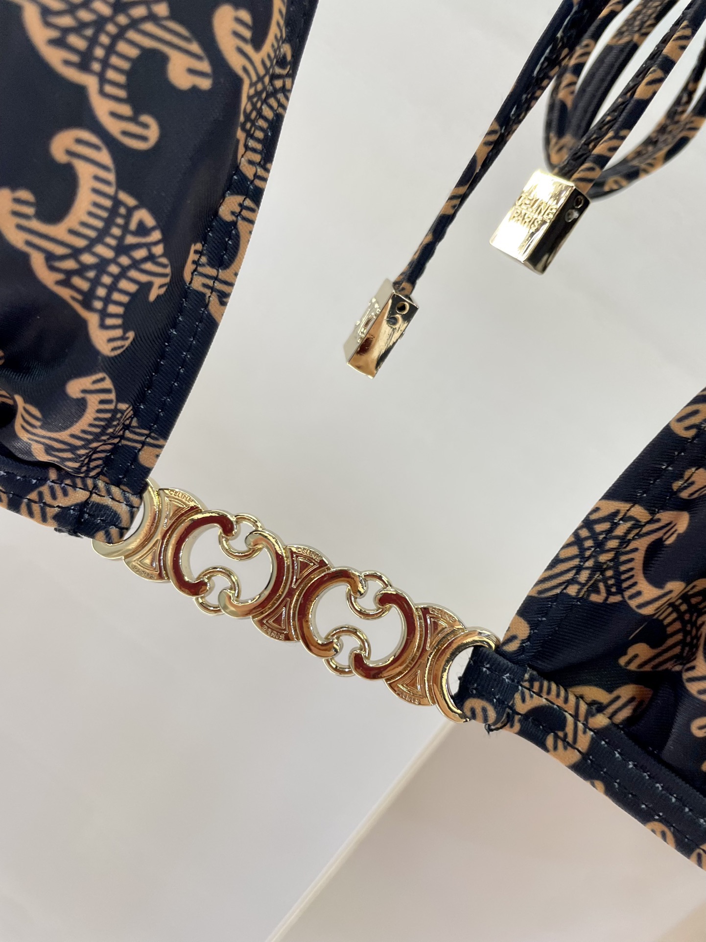 Celien新款分体😍🥰适合多种场景的游泳衣🏊‍♀️海边 游泳池 温泉 水上乐园 漂流都可以😌内搭也完全