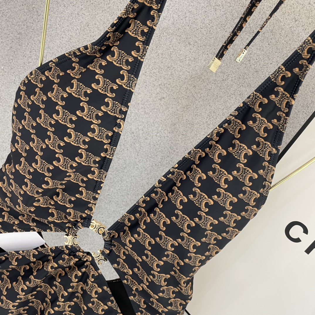 Celine专柜新款气质款 性感又遮肉肉😍🥰适合多种场景的游泳衣🏊‍♀️海边 游泳池 温泉 水上乐园 漂