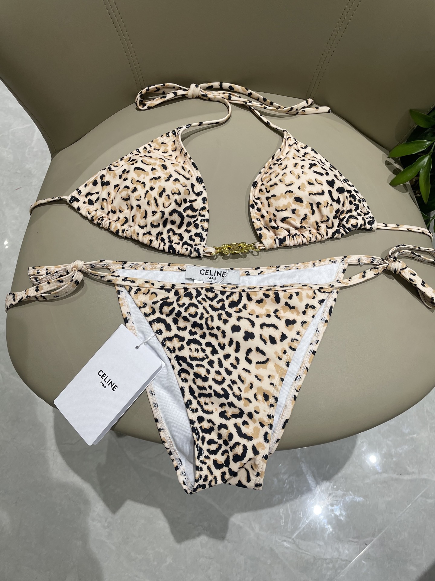 Celien新款分体😍🥰适合多种场景的游泳衣🏊‍♀️海边 游泳池 温泉 水上乐园 漂流都可以😌内搭也完全