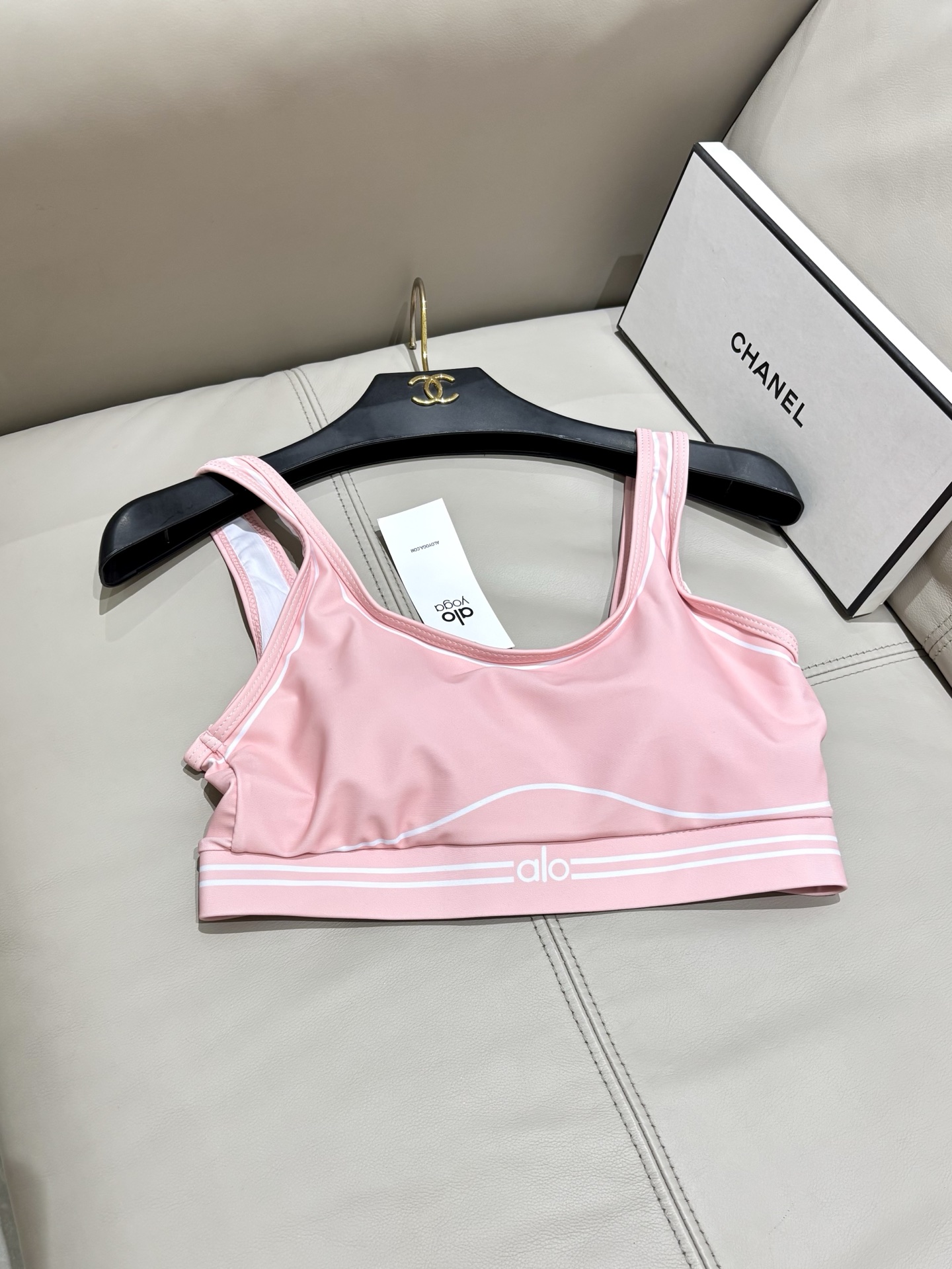 alo新款高弹力健身长款瑜伽服运动套装~小背心➕修身提臀显瘦打底裤S M L Xl