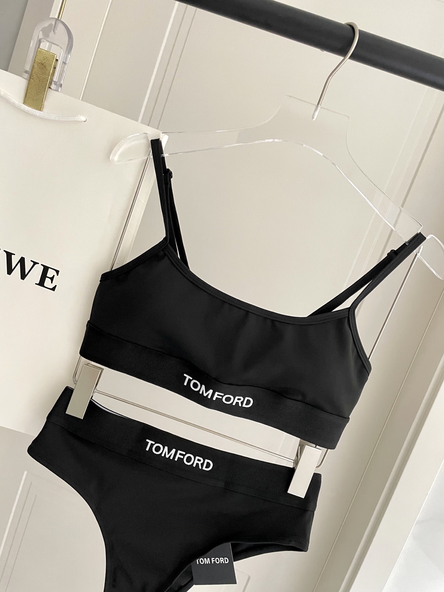 TOMFORD新款比基尼😍🥰适合多种场景的游泳衣🏊‍♀️海边 游泳池 温泉 水上乐园 漂流都可以😌内搭也