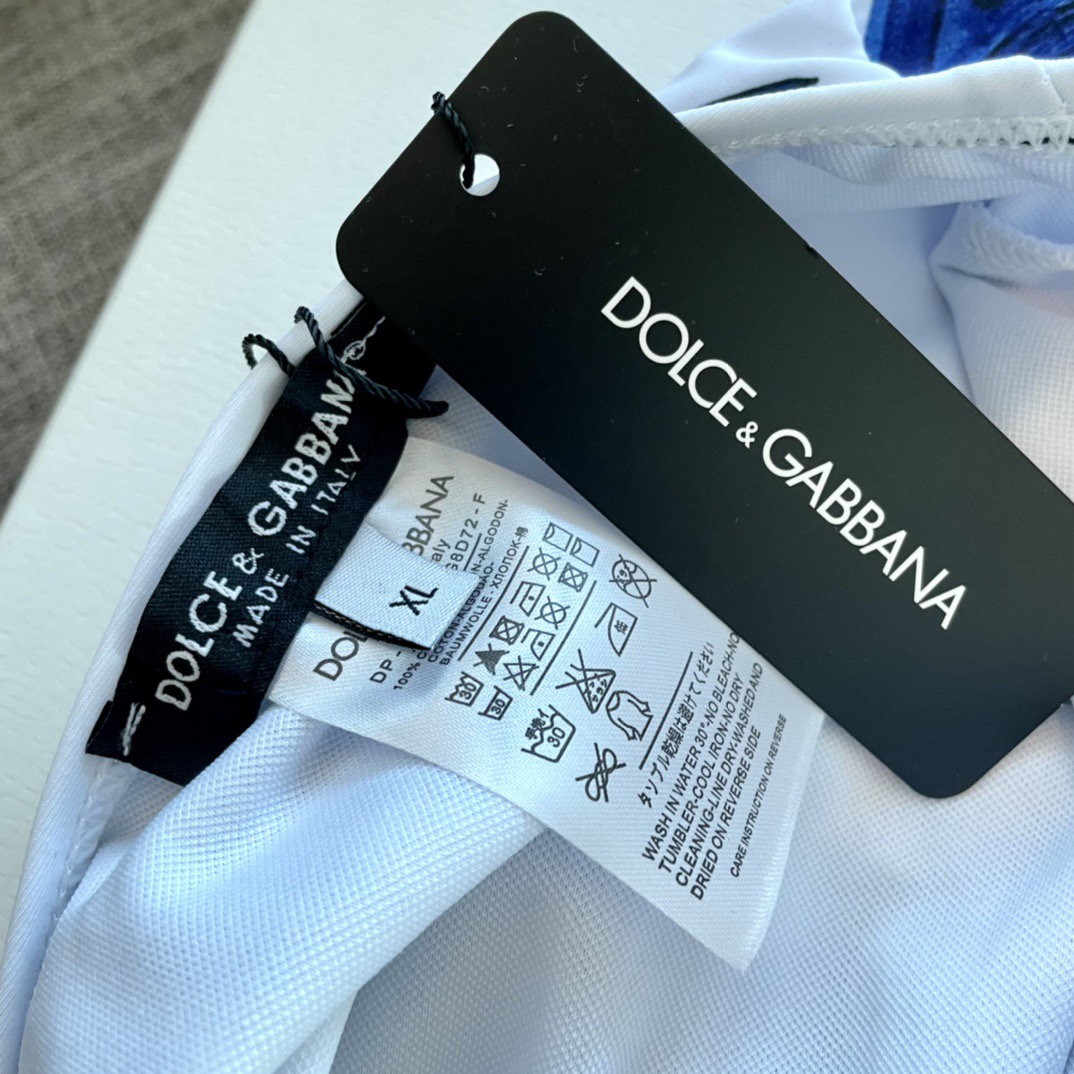 DG吊带钢托聚拢连体泳衣 性感女神🥰😍👙❤️😍🥰适合多种场景的游泳衣🏊‍♀️海边 游泳池 温泉 水上乐园