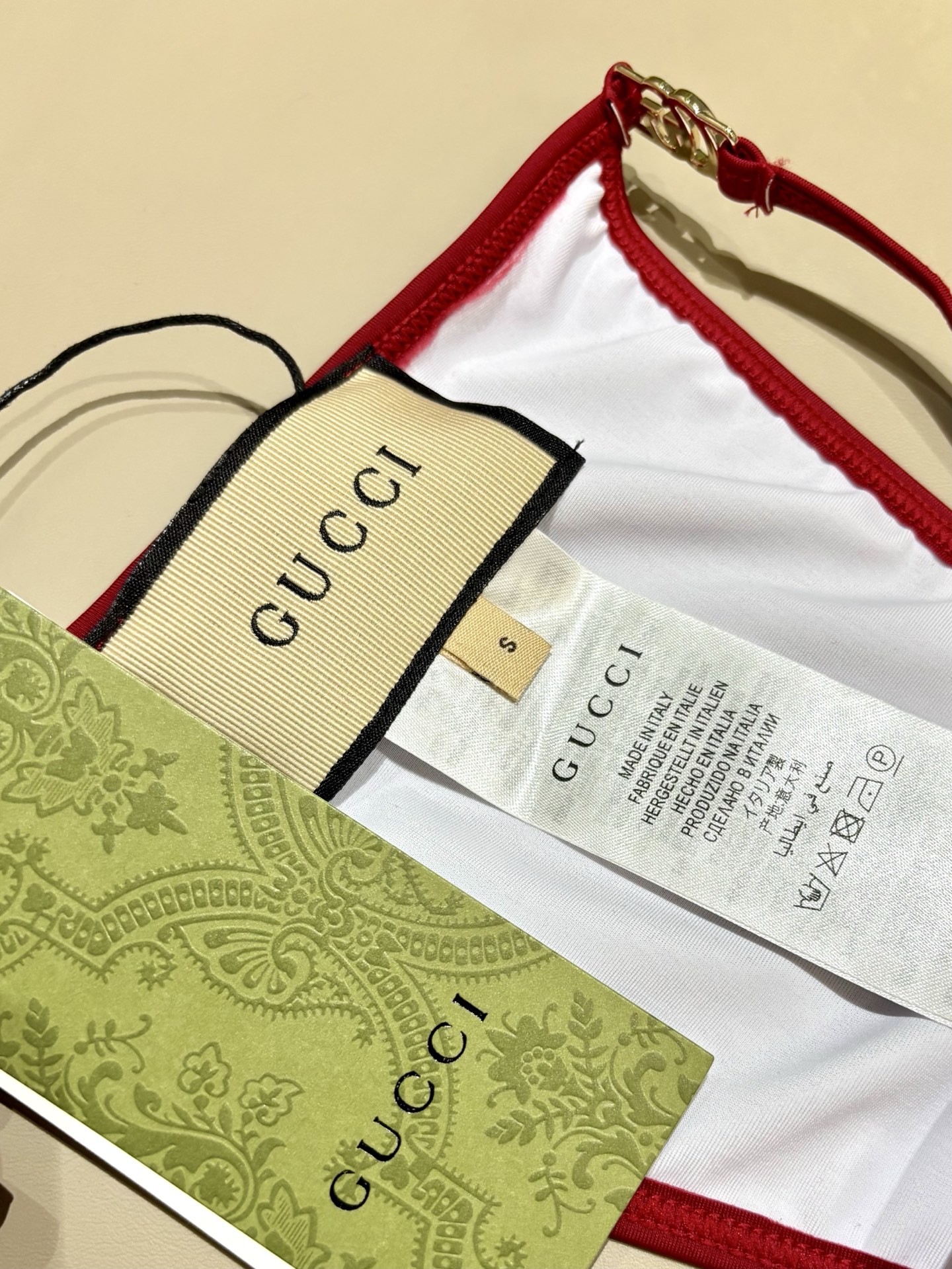 Gucci新款提花比基尼泳衣 实物真的超级美😍😍适合多种场景的游泳衣🏊‍♀️海边 游泳池 温泉 水上乐园