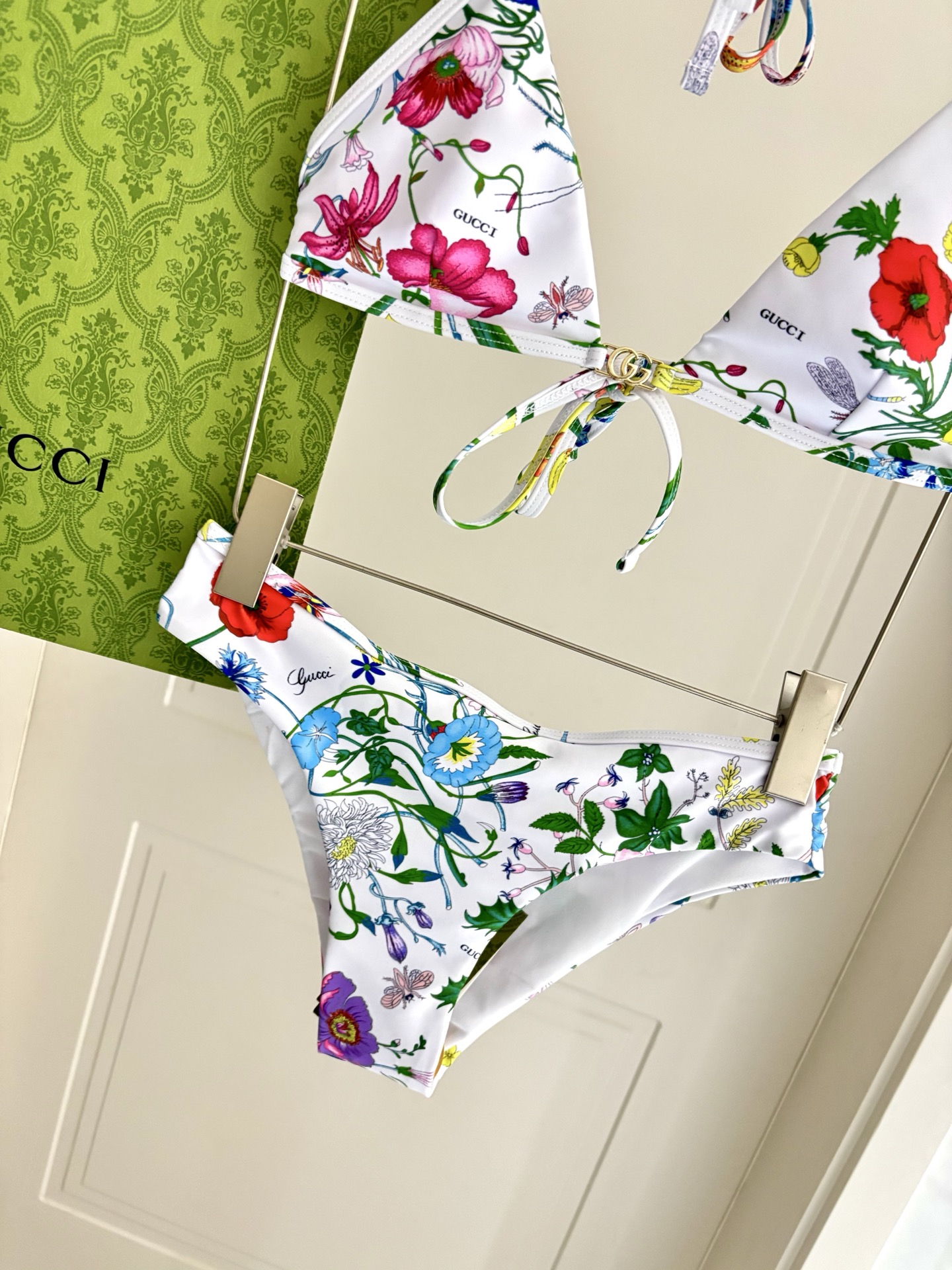 Gucci新款印花比基尼泳衣 实物真的超级美😍😍适合多种场景的游泳衣🏊‍♀️海边 游泳池 温泉 水上乐园
