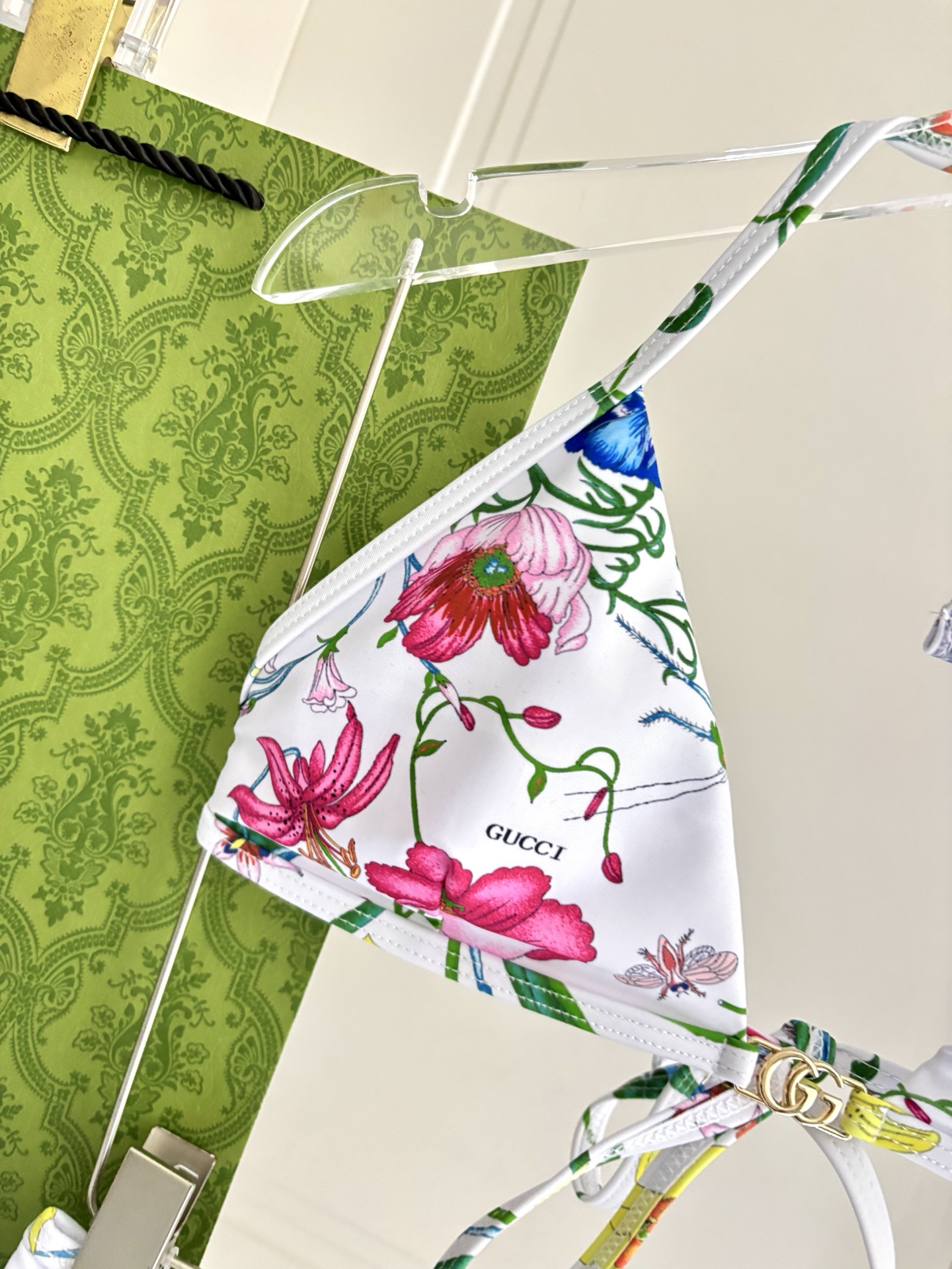 Gucci新款印花比基尼泳衣 实物真的超级美😍😍适合多种场景的游泳衣🏊‍♀️海边 游泳池 温泉 水上乐园