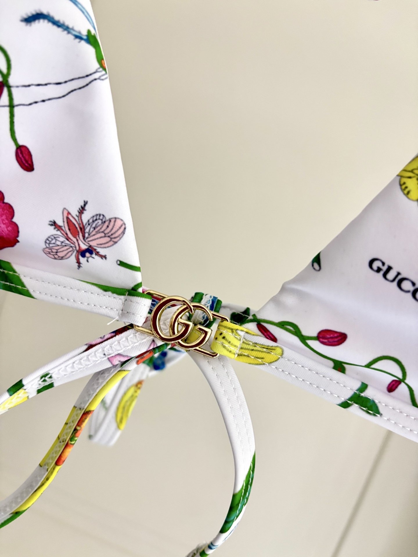 Gucci新款印花比基尼泳衣 实物真的超级美😍😍适合多种场景的游泳衣🏊‍♀️海边 游泳池 温泉 水上乐园