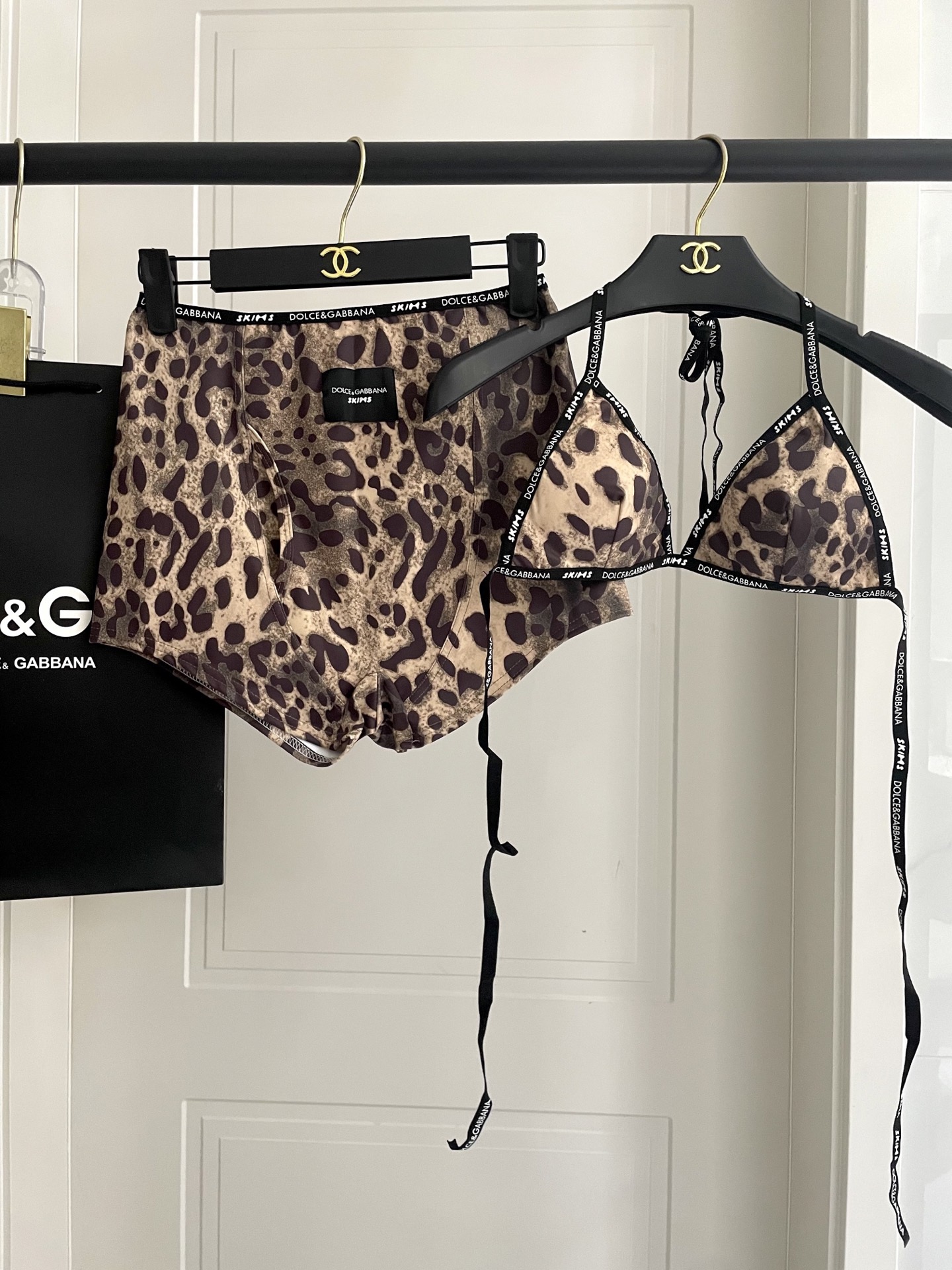 DG新款分体游泳衣 有口袋😍🥰适合多种场景的游泳衣🏊‍♀️海边 游泳池 温泉 水上乐园 漂流都可以😌内搭