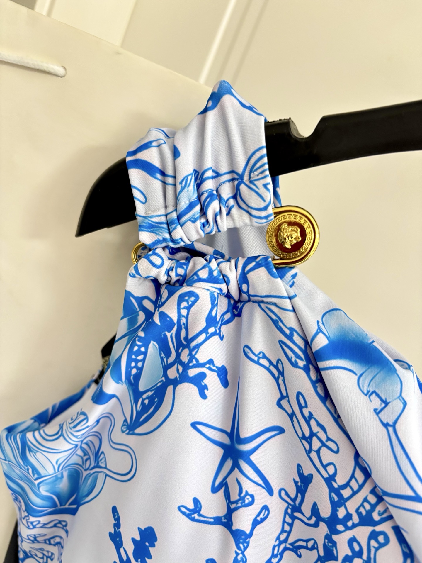 范思哲泳衣👙❤️😍🥰适合多种场景的游泳衣🏊‍♀️海边 游泳池 温泉 水上乐园 漂流都可以😌内搭外穿也完全