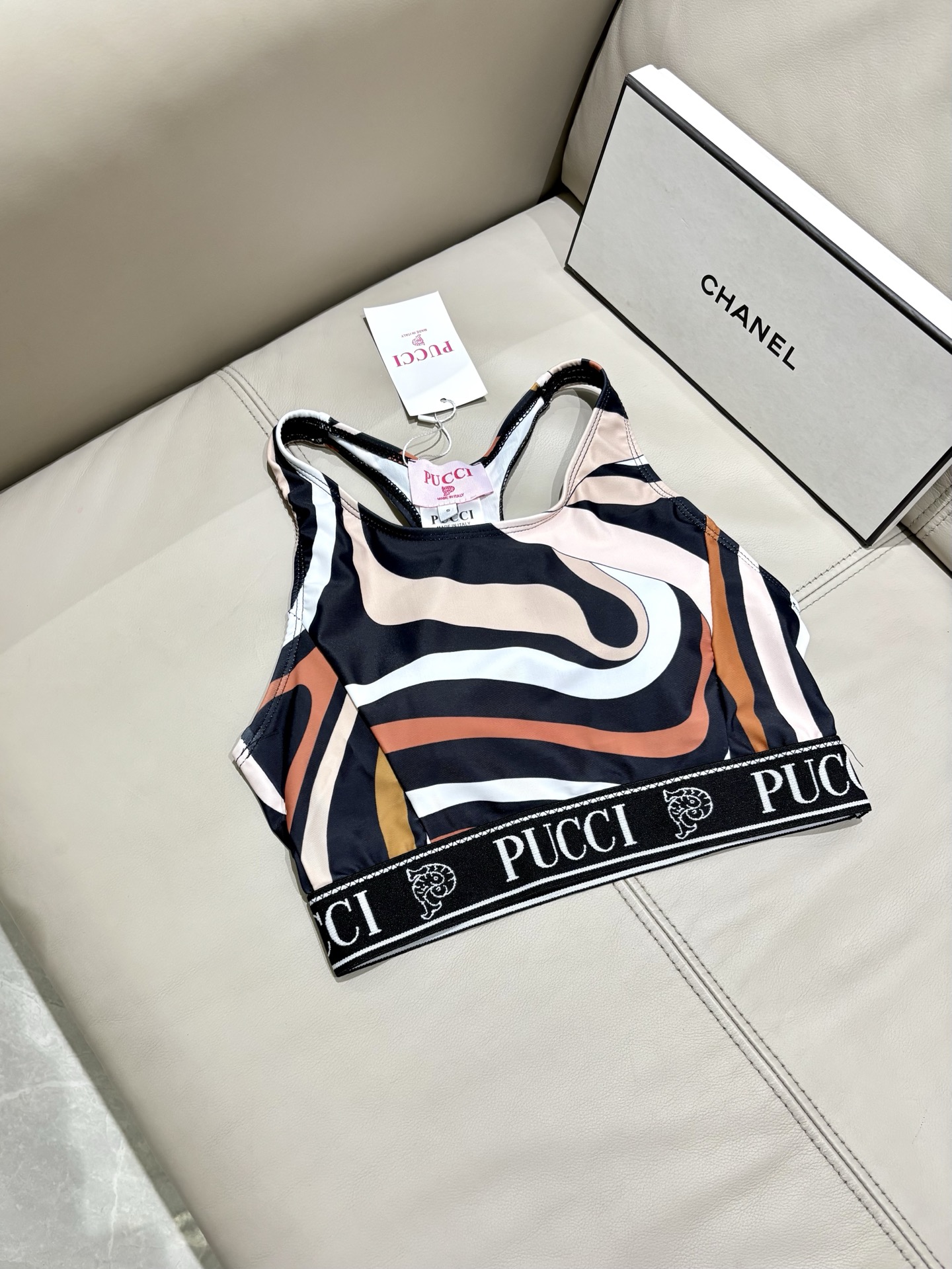 Pucci新款高弹力健身长款瑜伽服运动套装~小背心➕修身提臀显瘦打底裤S M L Xl