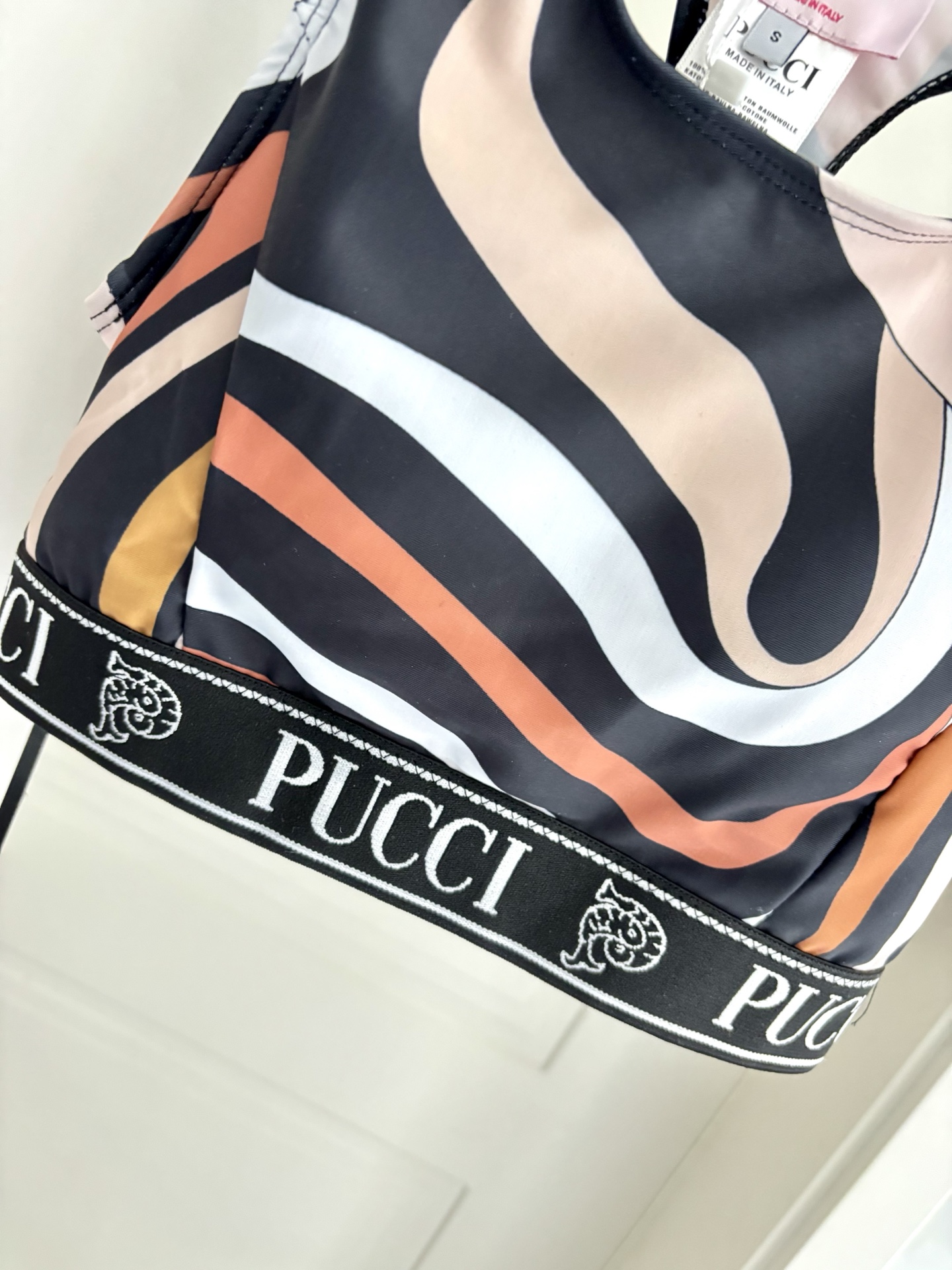 Pucci新款高弹力健身长款瑜伽服运动套装~小背心➕修身提臀显瘦打底裤S M L Xl