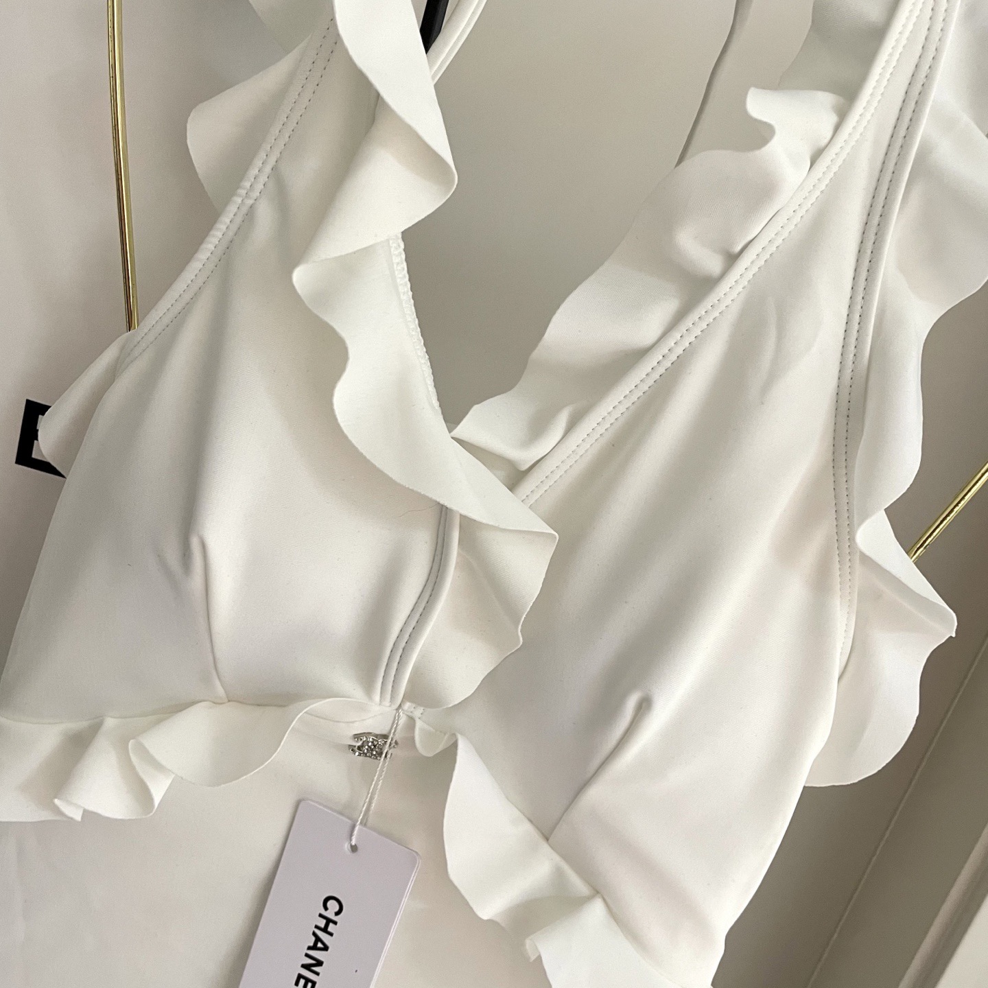 Chanel新款连体泳衣😍🥰适合多种场景的游泳衣🏊‍♀️海边 游泳池 温泉 水上乐园 漂流都可以😌内搭也