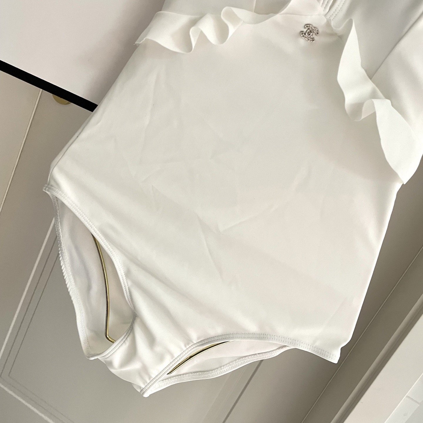 Chanel新款连体泳衣😍🥰适合多种场景的游泳衣🏊‍♀️海边 游泳池 温泉 水上乐园 漂流都可以😌内搭也