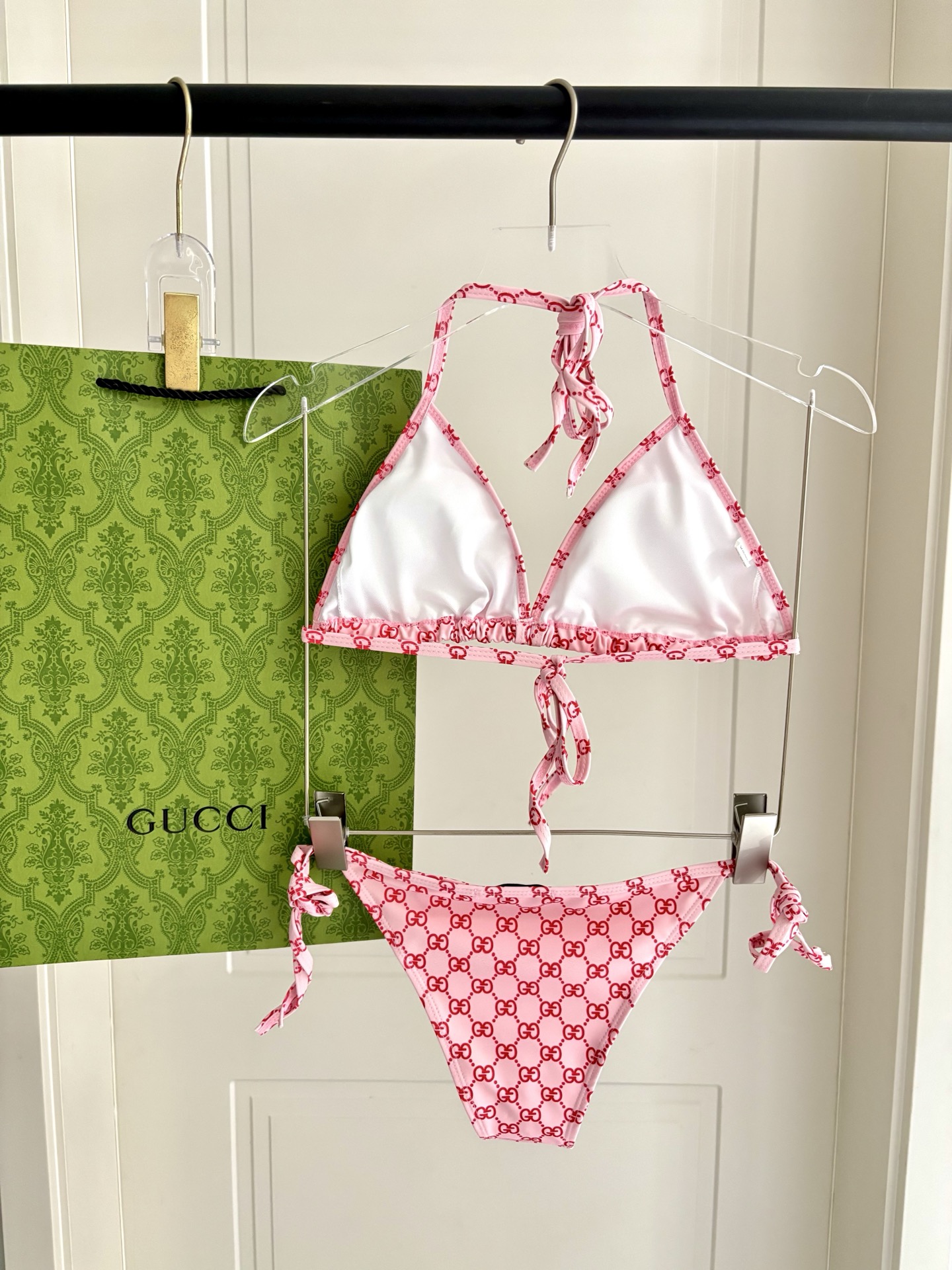 Gucci比基尼😍🥰适合多种场景的游泳衣🏊‍♀️海边 游泳池 温泉 水上乐园 漂流都可以😌内搭也完全可以