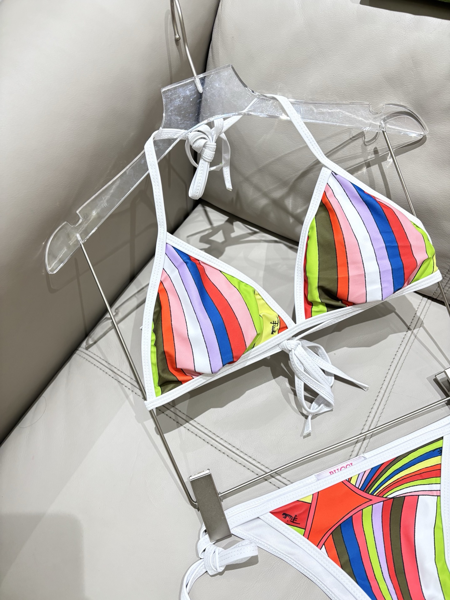 Pucci比基尼😍🥰适合多种场景的游泳衣🏊‍♀️海边 游泳池 温泉 水上乐园 漂流都可以😌内搭也完全可以