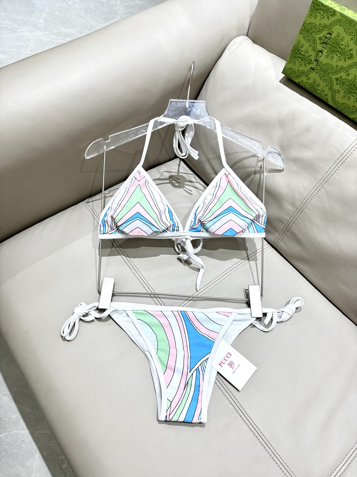 Pucci比基尼😍🥰适合多种场景的游泳衣🏊‍♀️海边 游泳池 温泉 水上乐园 漂流都可以😌内搭也完全可以