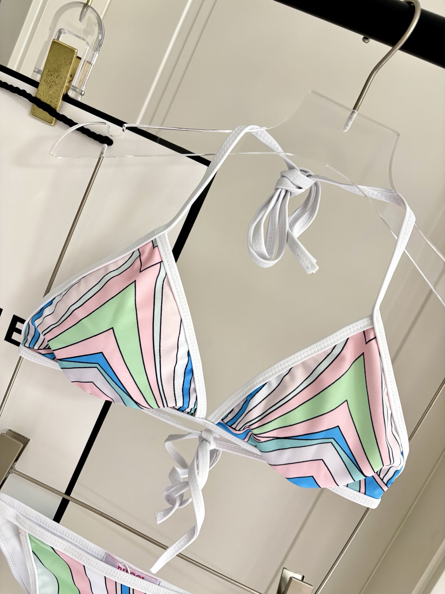 Pucci比基尼😍🥰适合多种场景的游泳衣🏊‍♀️海边 游泳池 温泉 水上乐园 漂流都可以😌内搭也完全可以